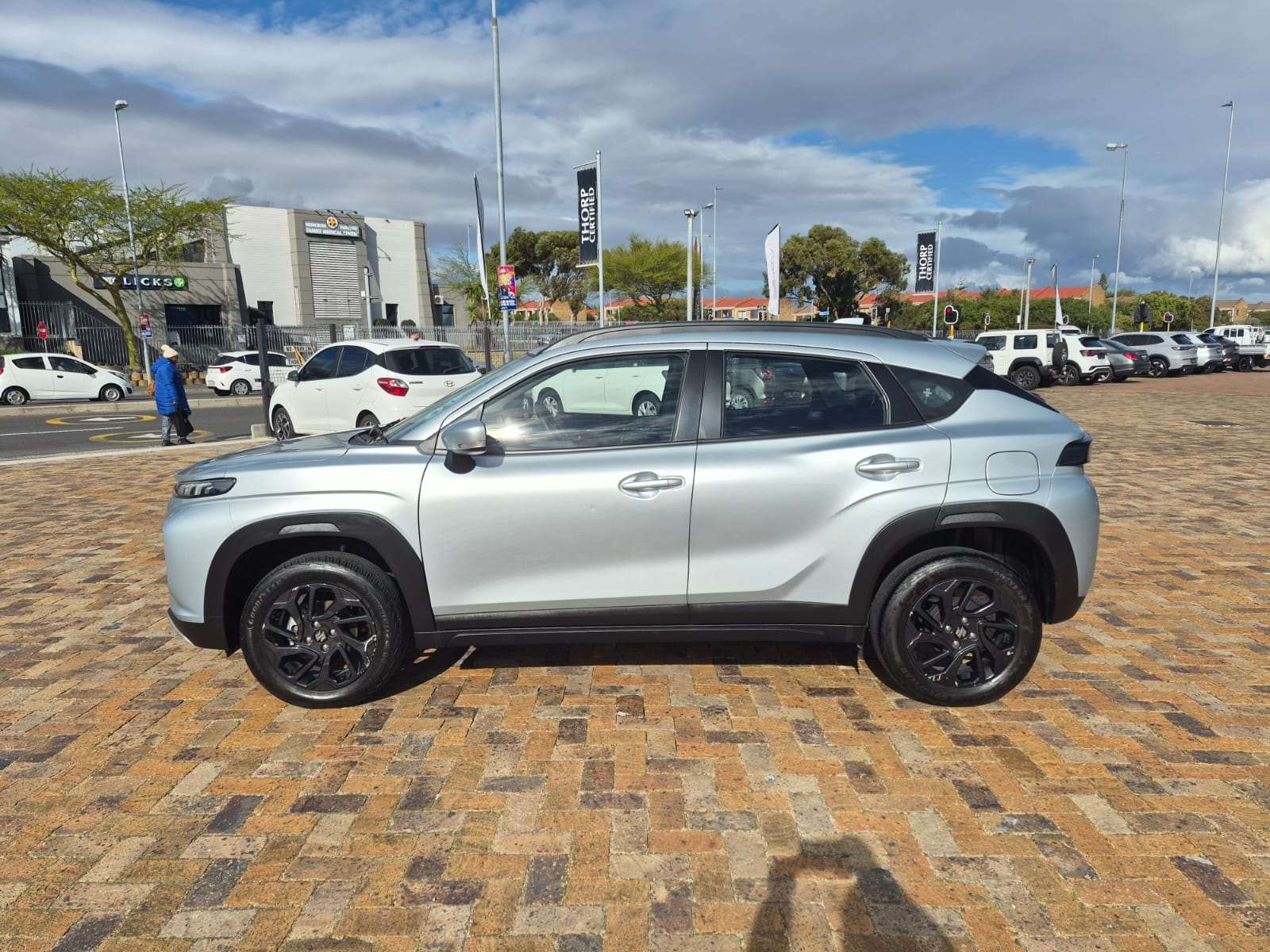 2025 Suzuki Fronx 1.5 GL MT - Image 4