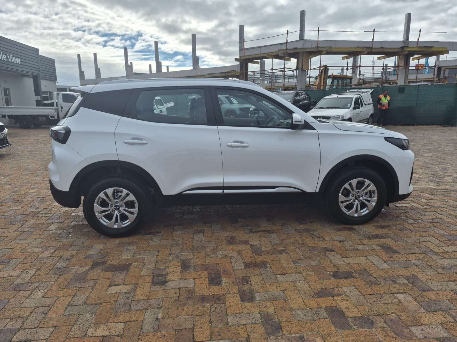 2026 Chery Tiggo Cross LIT CVT - Image 4