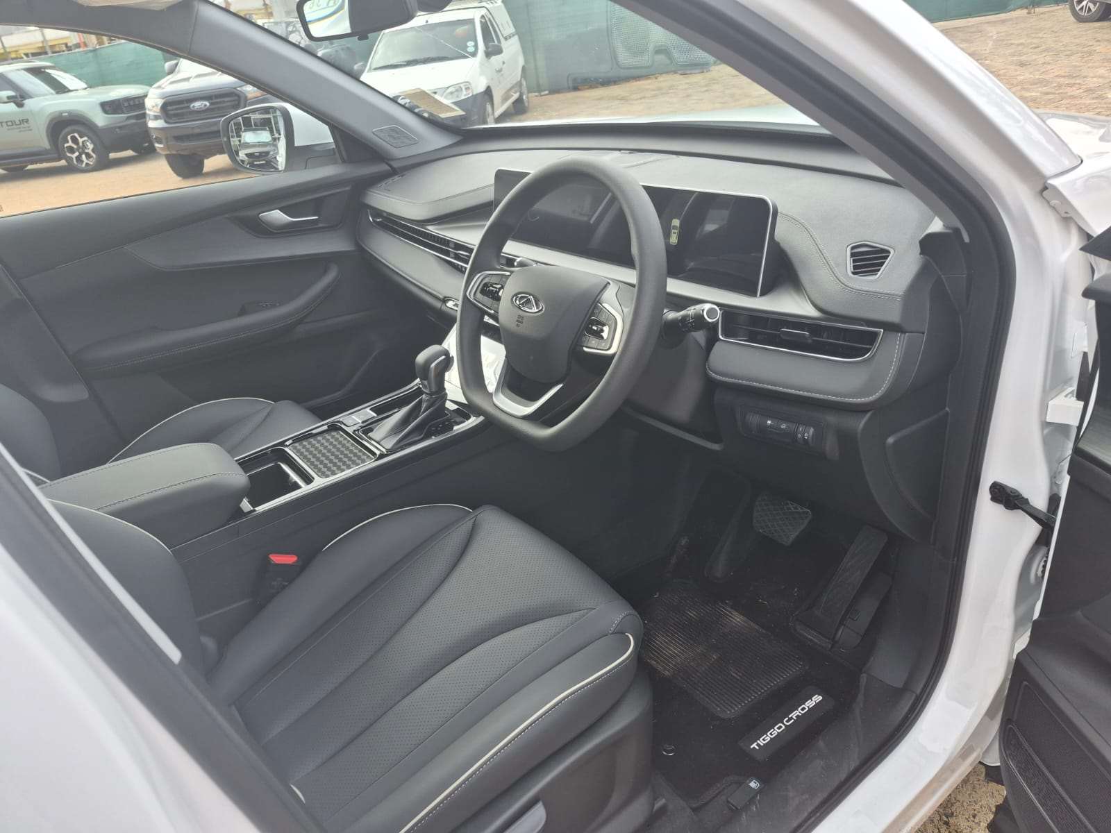2026 Chery Tiggo Cross LIT CVT - Image 14