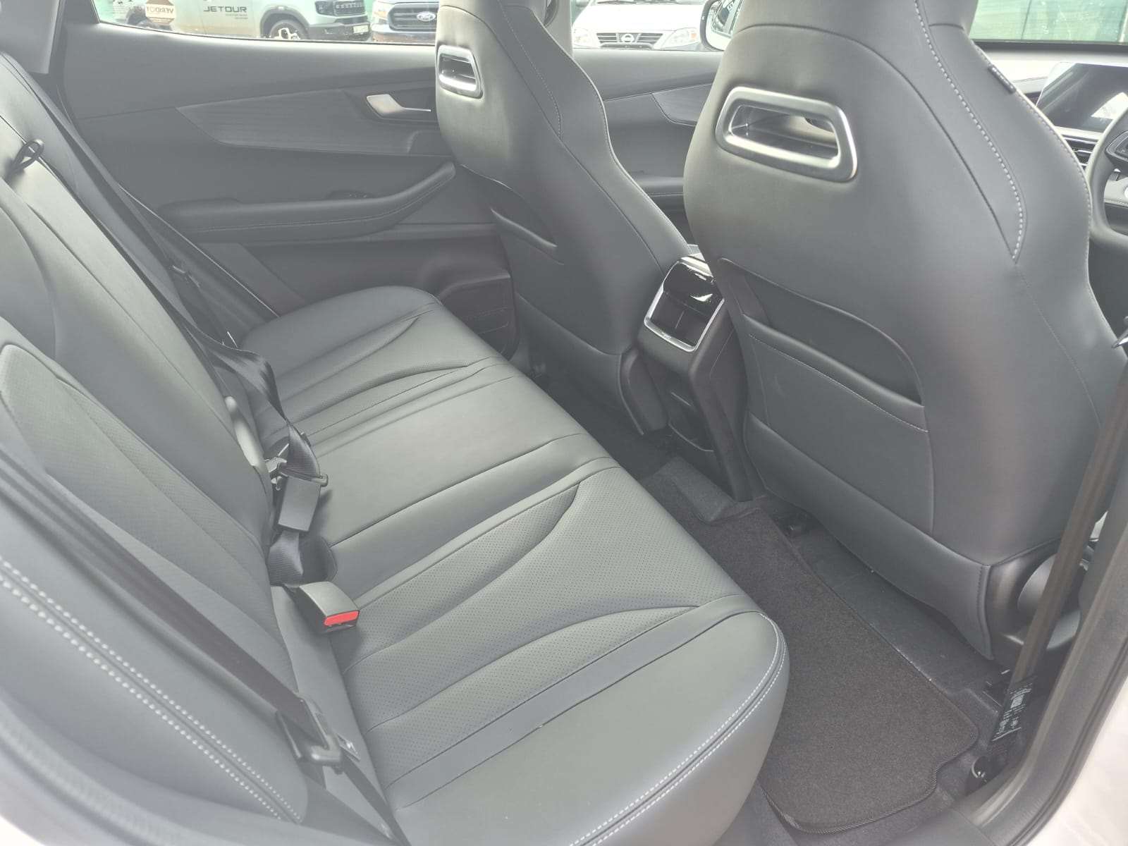 2026 Chery Tiggo Cross LIT CVT - Image 16