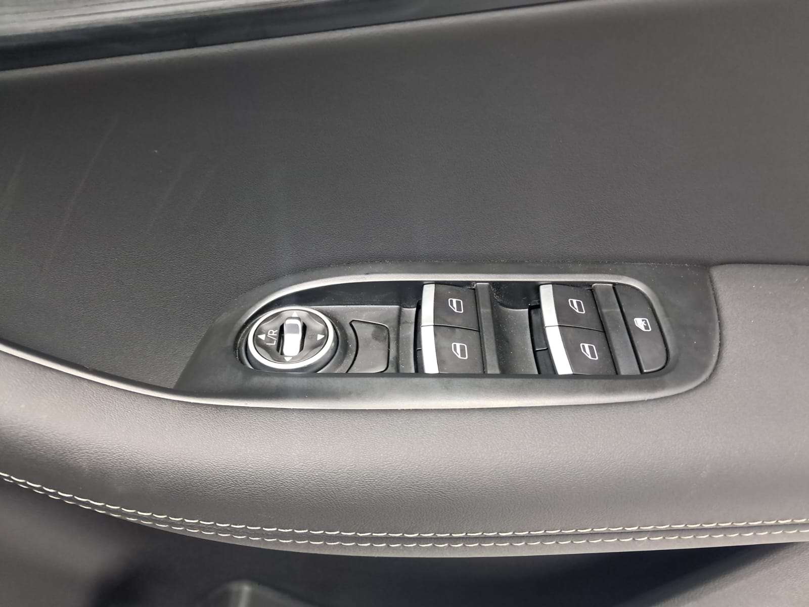 2026 Chery Tiggo Cross ME 1.5 DCT - Image 8