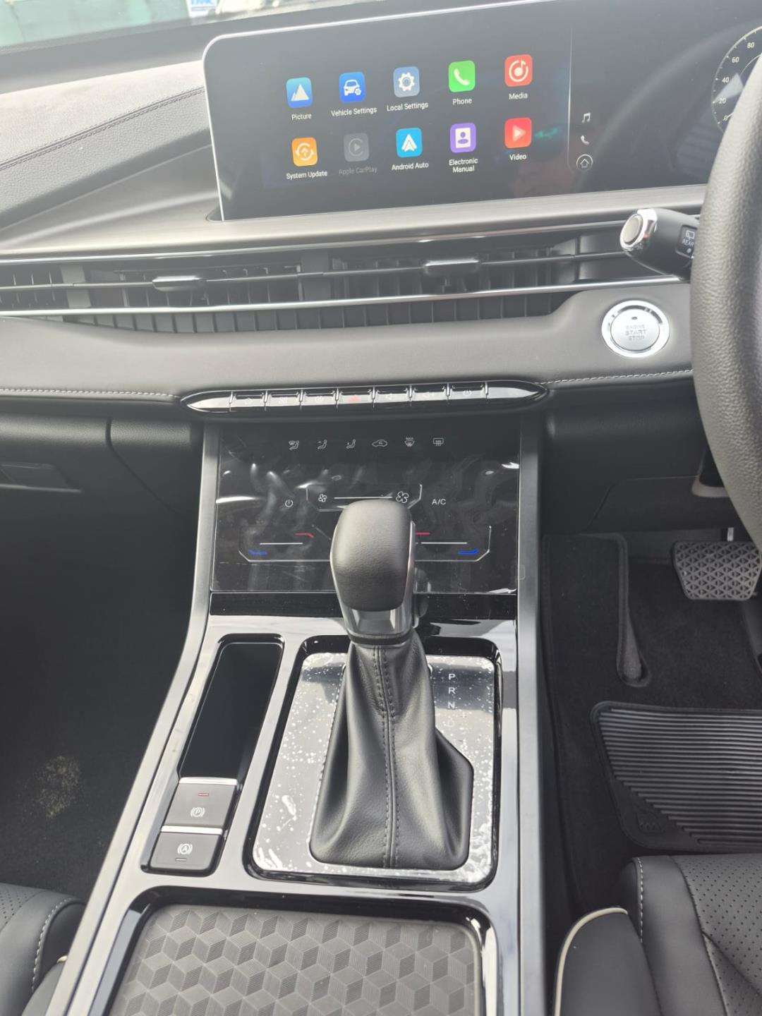 2026 Chery Tiggo Cross LIT CVT - Image 14