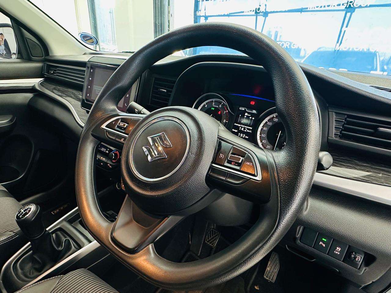 2023 Suzuki XL6 1.5 GL 5MT - Image 9