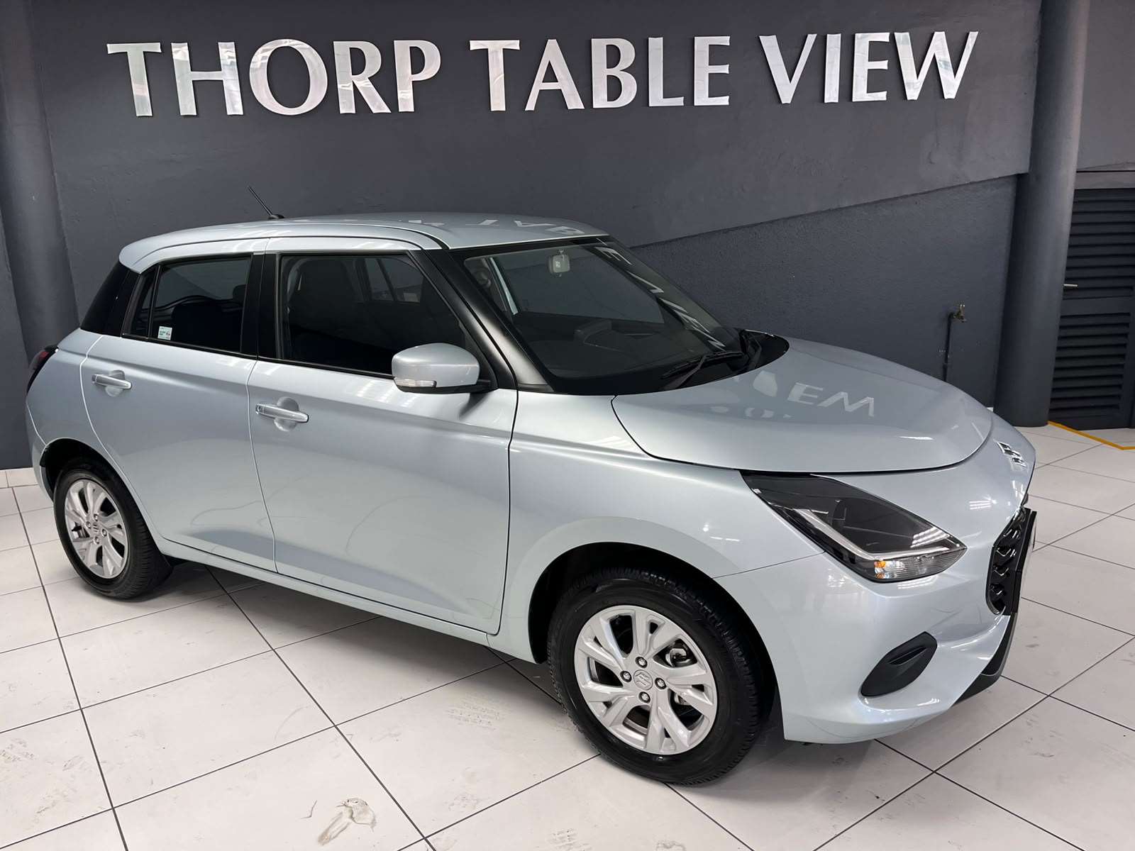 2025 Suzuki Swift 1.2 GL+ 5MT New - Image 1