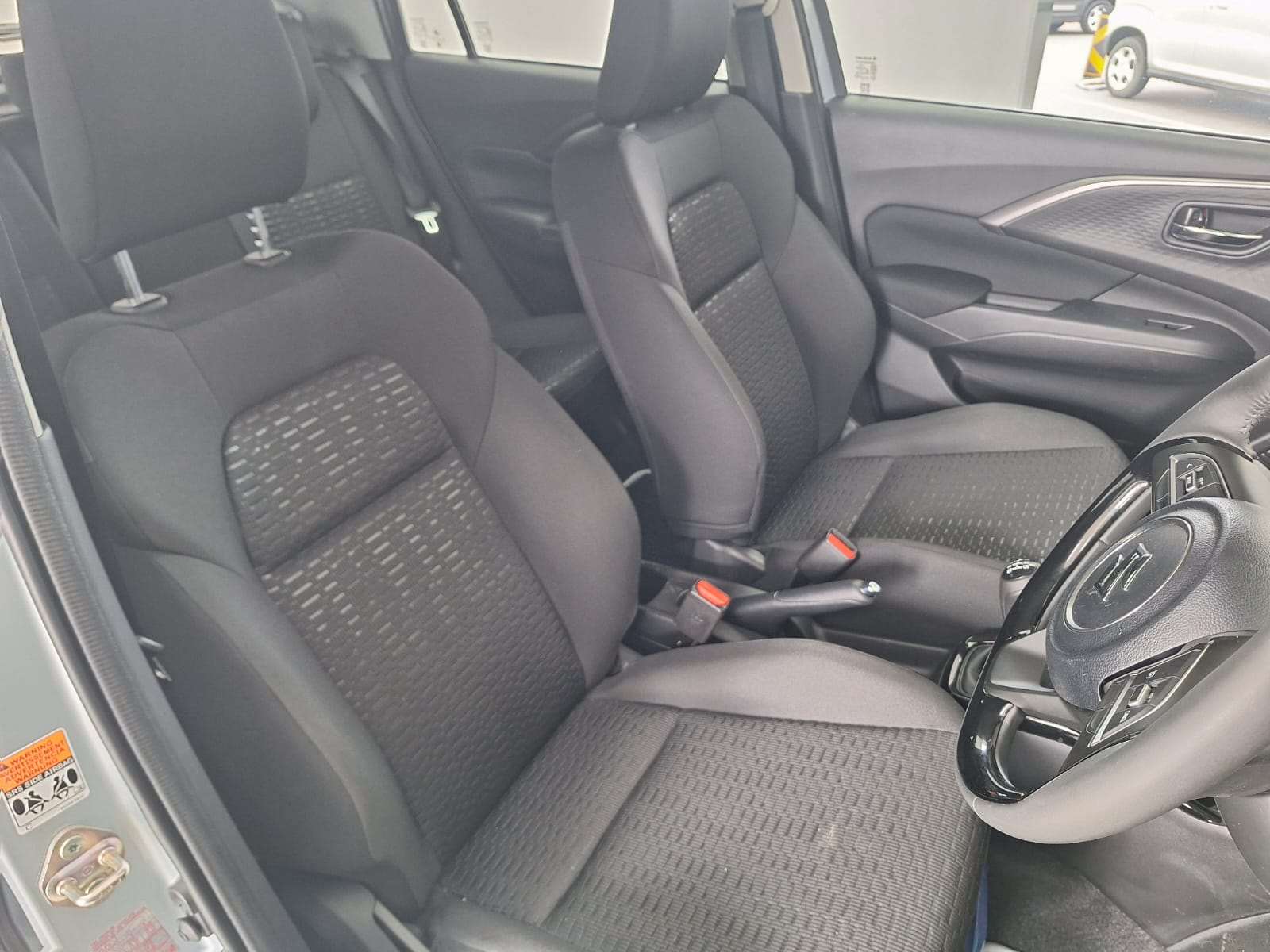 2024 Suzuki Swift 1.2 GLX 5MT New - Image 9
