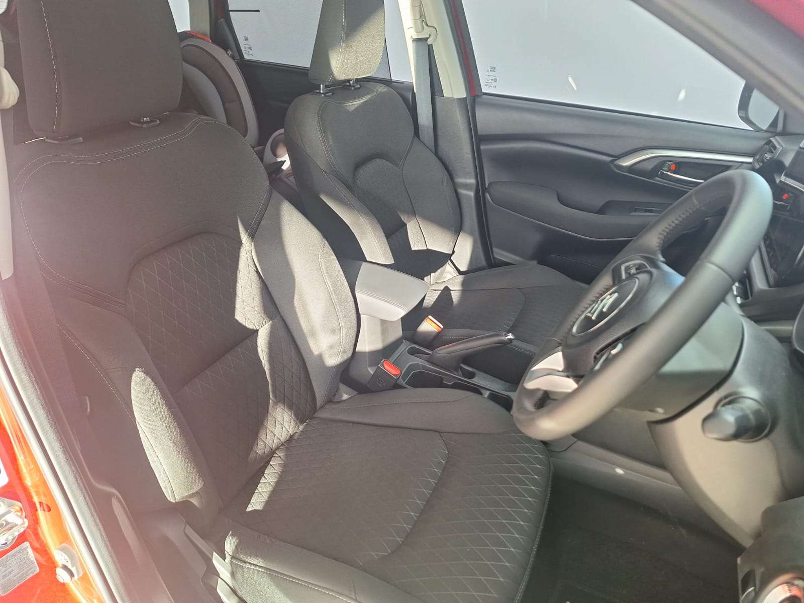 2026 Suzuki Grand Vitara 1.5 GL 5MT - Image 9