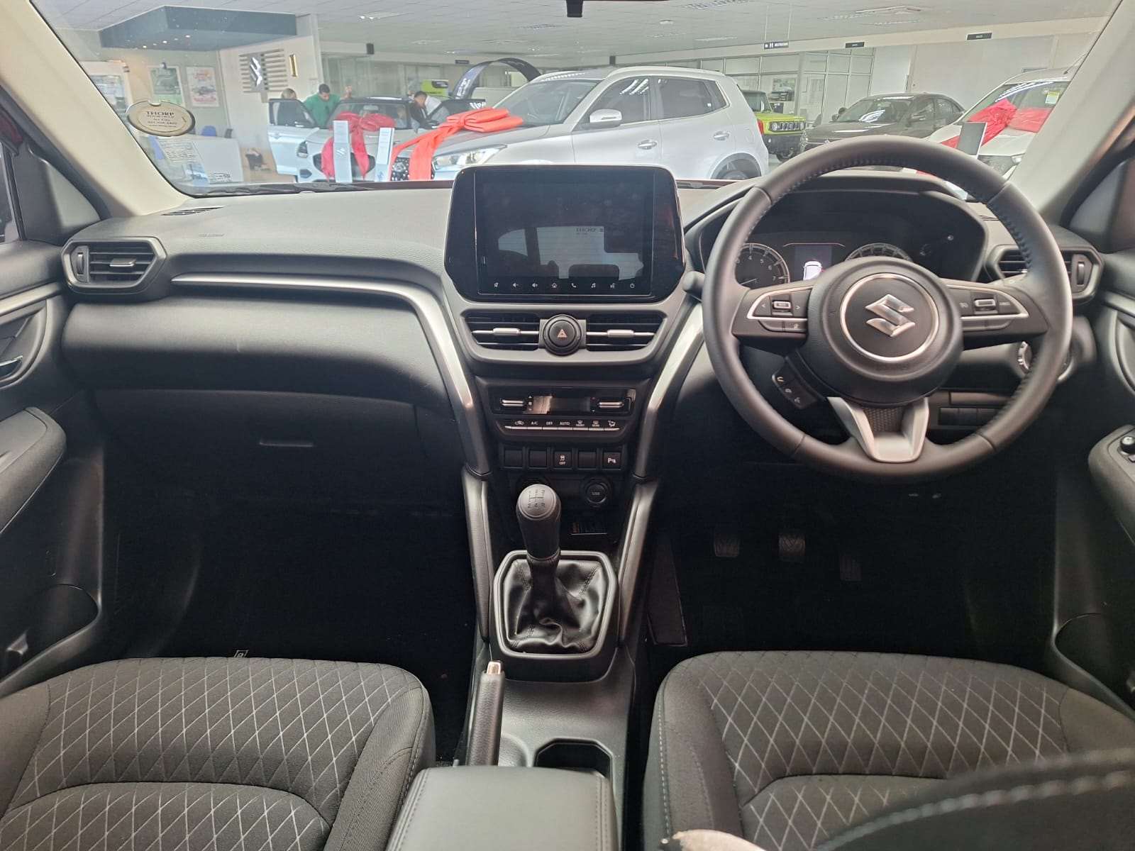 2026 Suzuki Grand Vitara 1.5 GL 5MT - Image 10