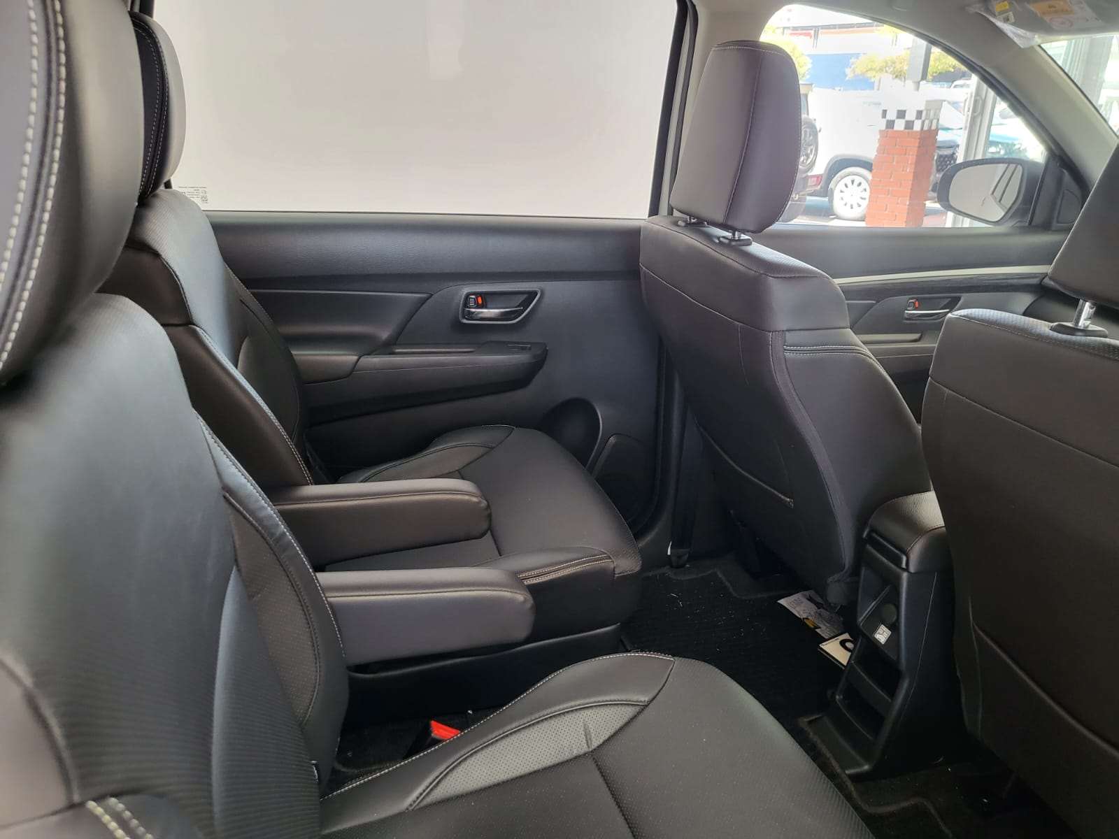 2026 Suzuki XL6 1.5 GLX 4AT - Image 8