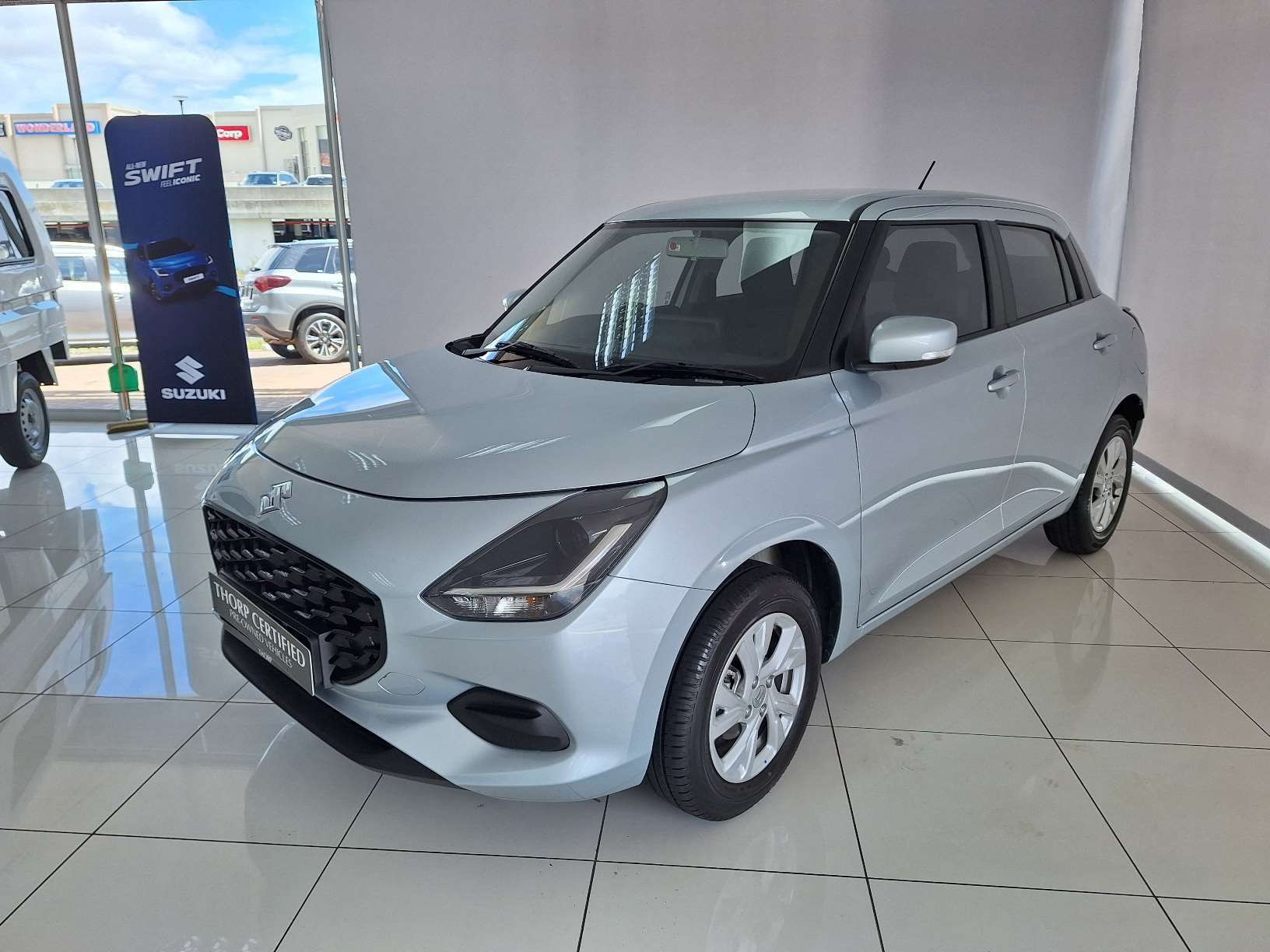 2025 Suzuki Swift 1.2 GL+ 5MT New - Image 4