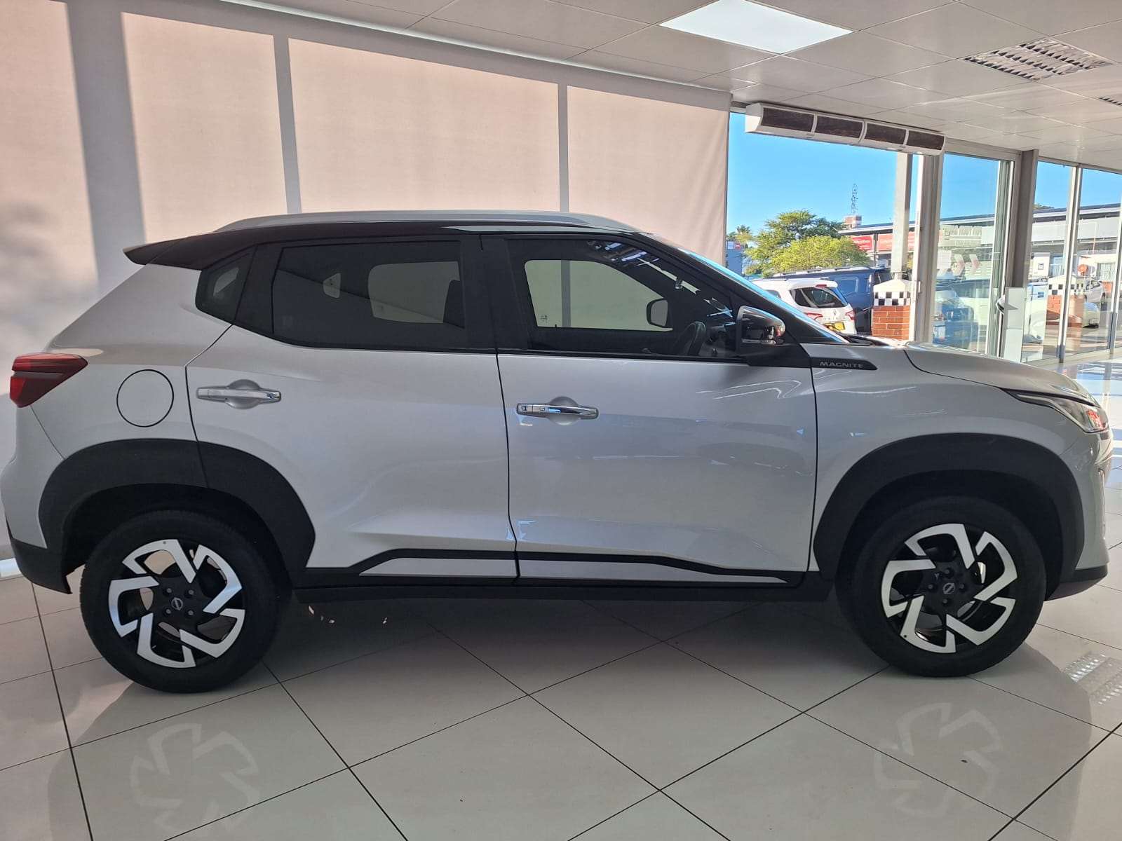 2024 Nissan MAGNITE MAGNITE 1.0 ACENTA - Image 2