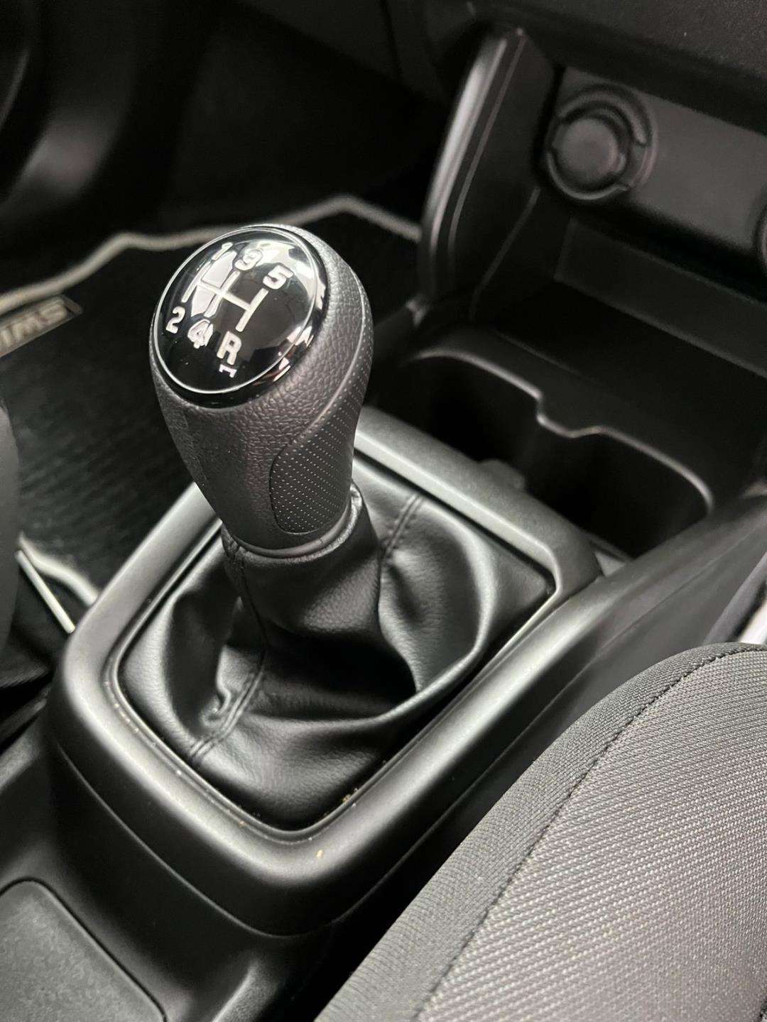2025 Suzuki Swift 1.2 GL 5MT New - Image 13