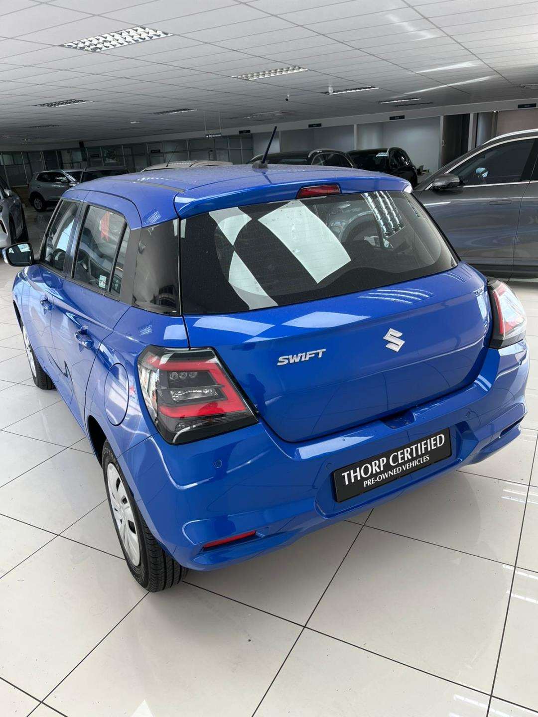 2025 Suzuki Swift 1.2 GL 5MT New - Image 8