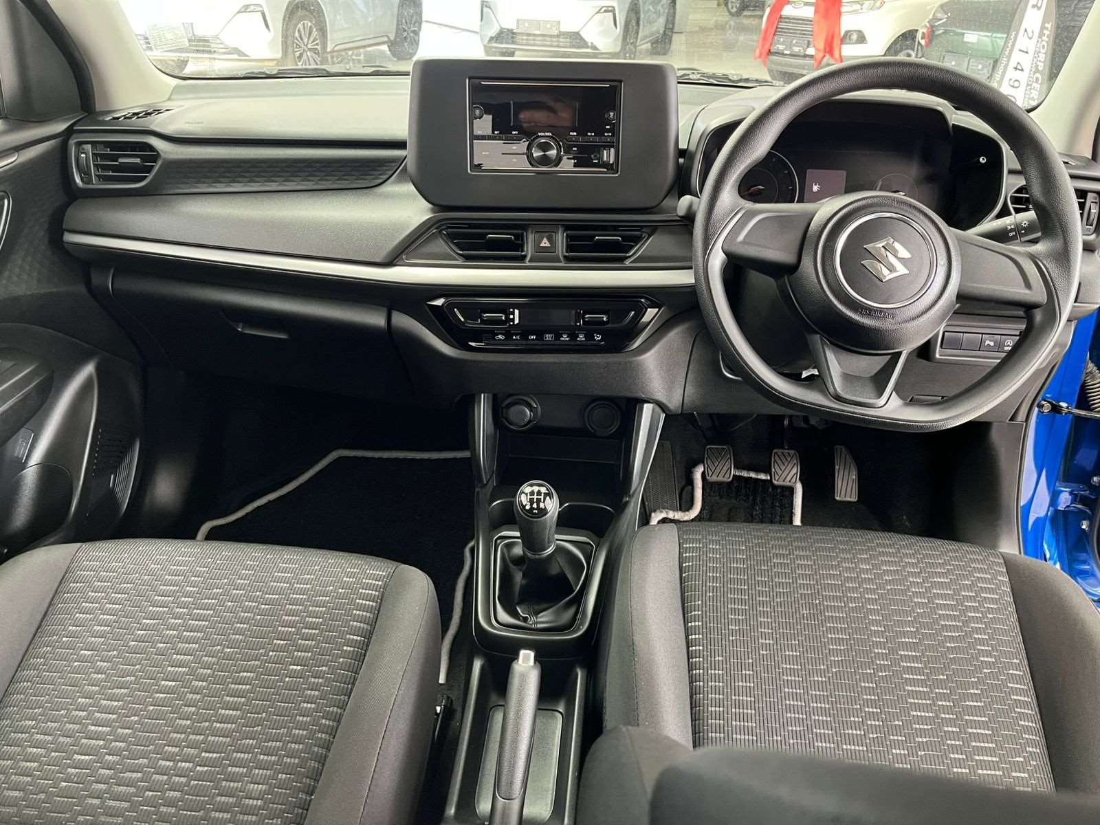 2025 Suzuki Swift 1.2 GL 5MT New - Image 16