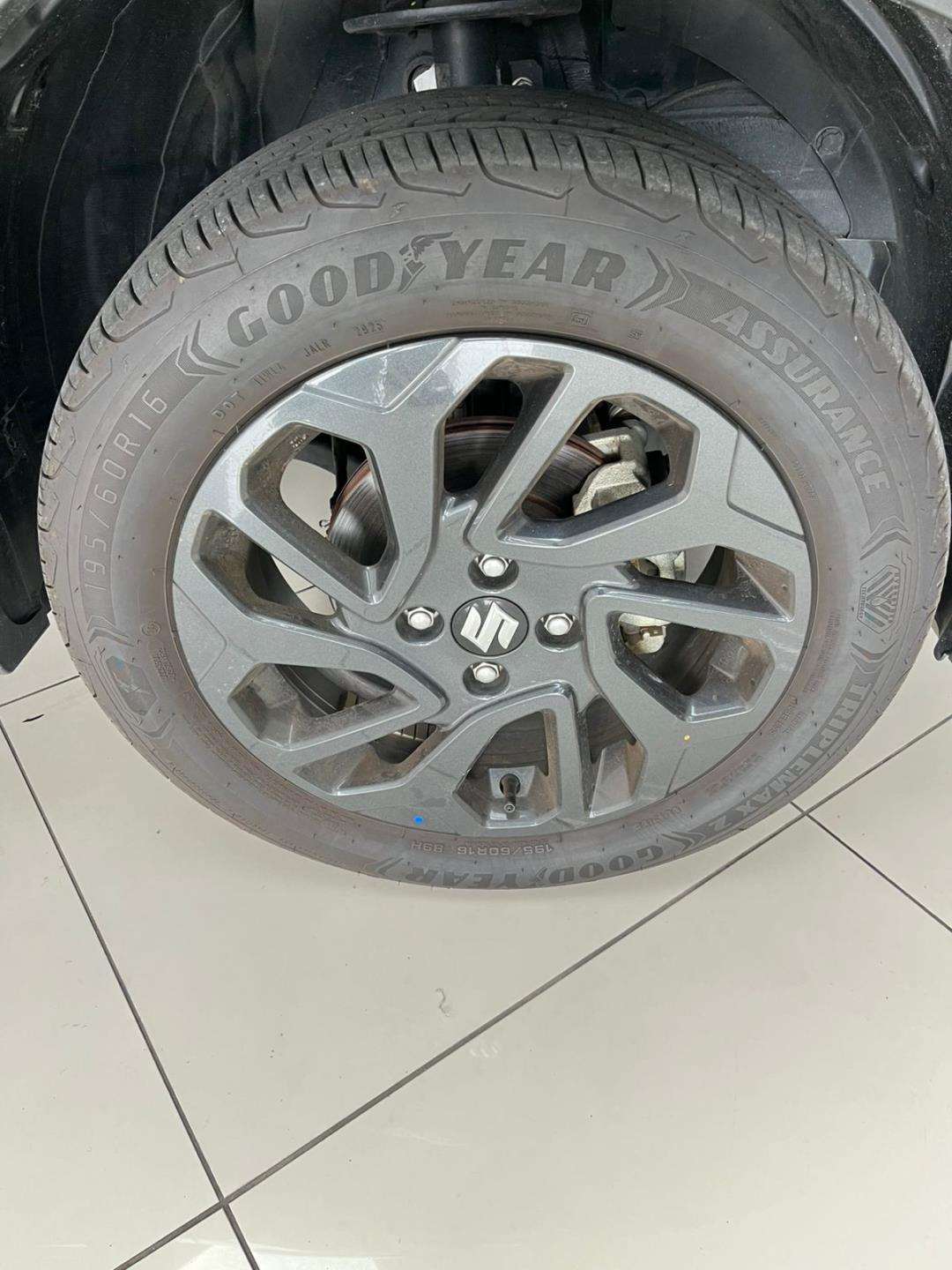 2025 Suzuki Fronx 1.5 GL 5MT - Image 9