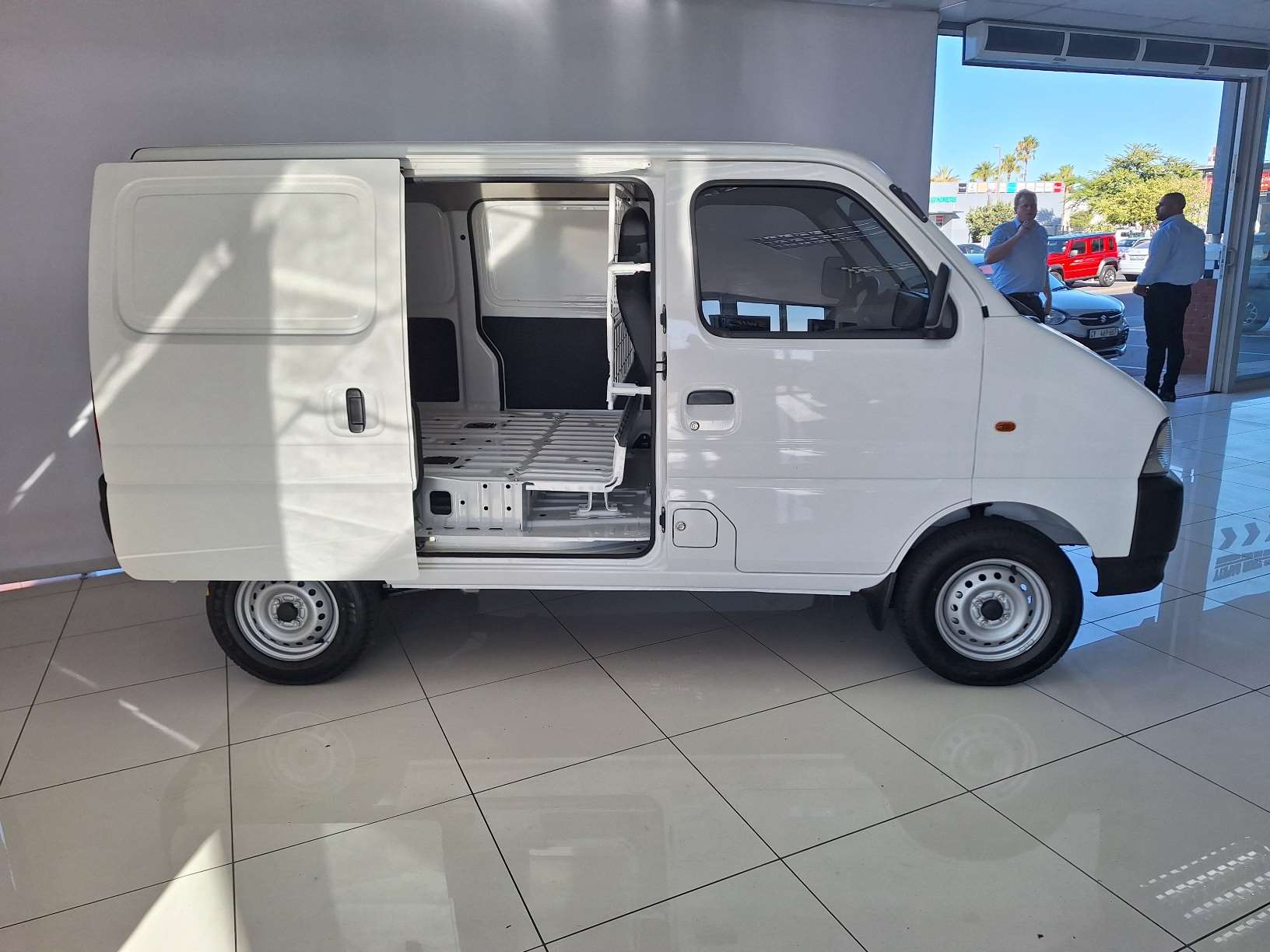 2026 Suzuki Eeco 1.2 Panel Van - Image 2