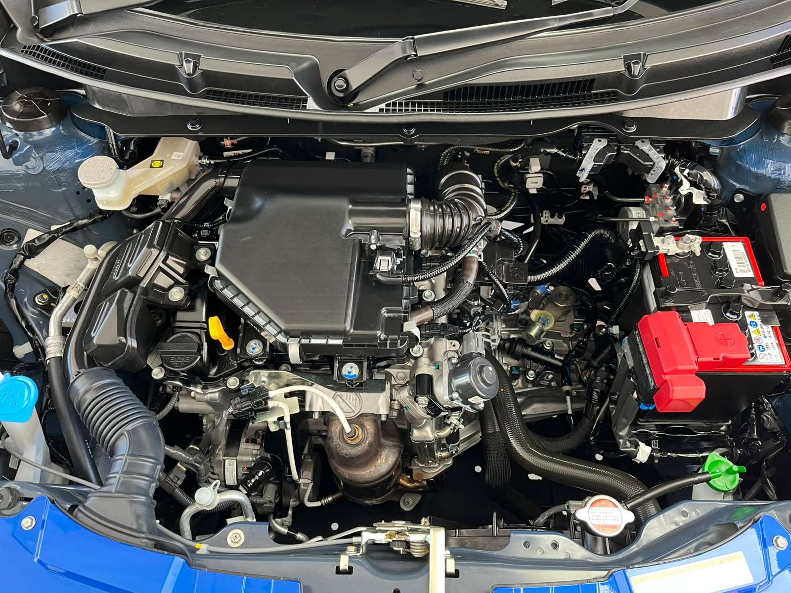 2026 Suzuki Swift 1.2 GLX 5MT New - Image 10