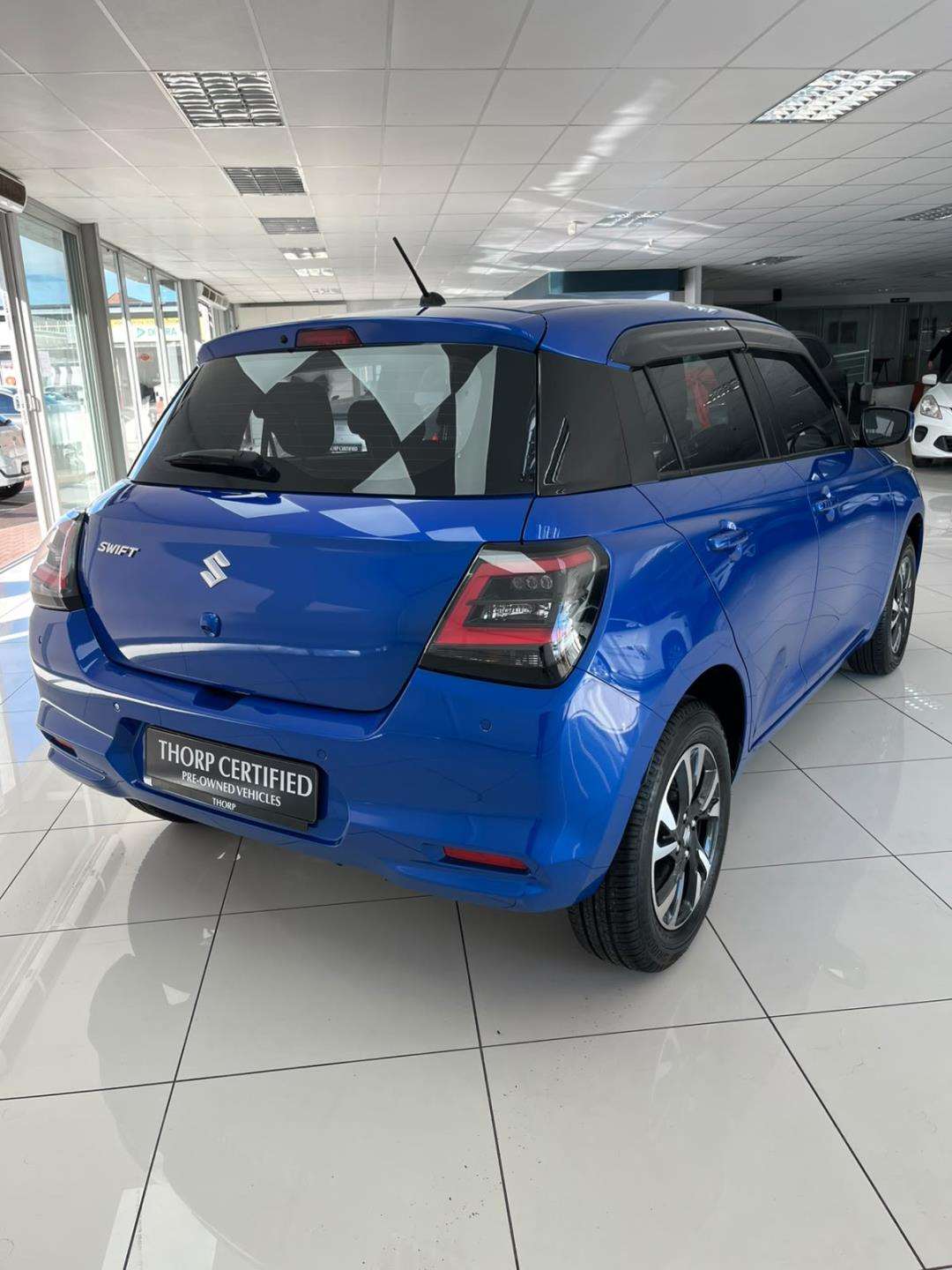 2026 Suzuki Swift 1.2 GLX 5MT New - Image 6