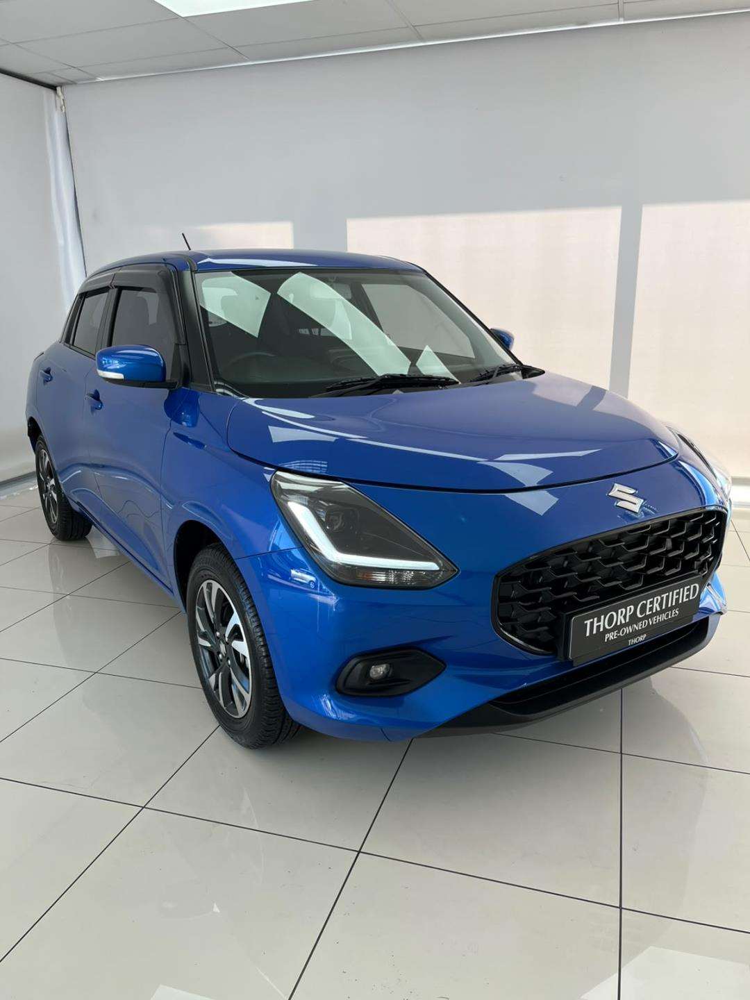 2026 Suzuki Swift 1.2 GLX 5MT New - Image 1