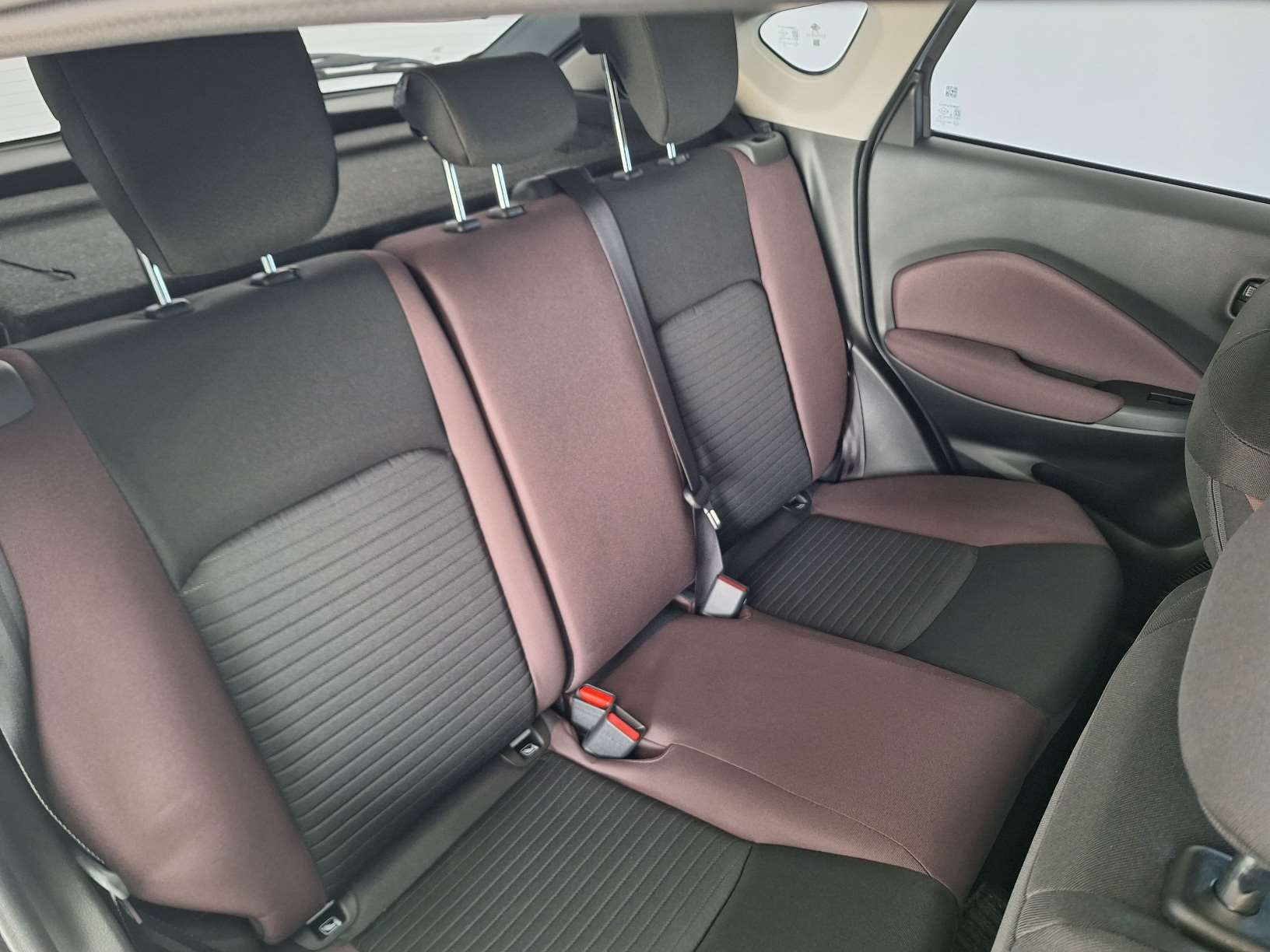 2026 Suzuki Fronx 1.5 GLX 5MT - Image 8