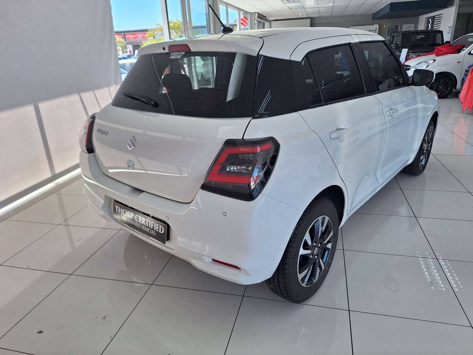 2026 Suzuki Swift 1.2 GLX 5MT New - Image 5
