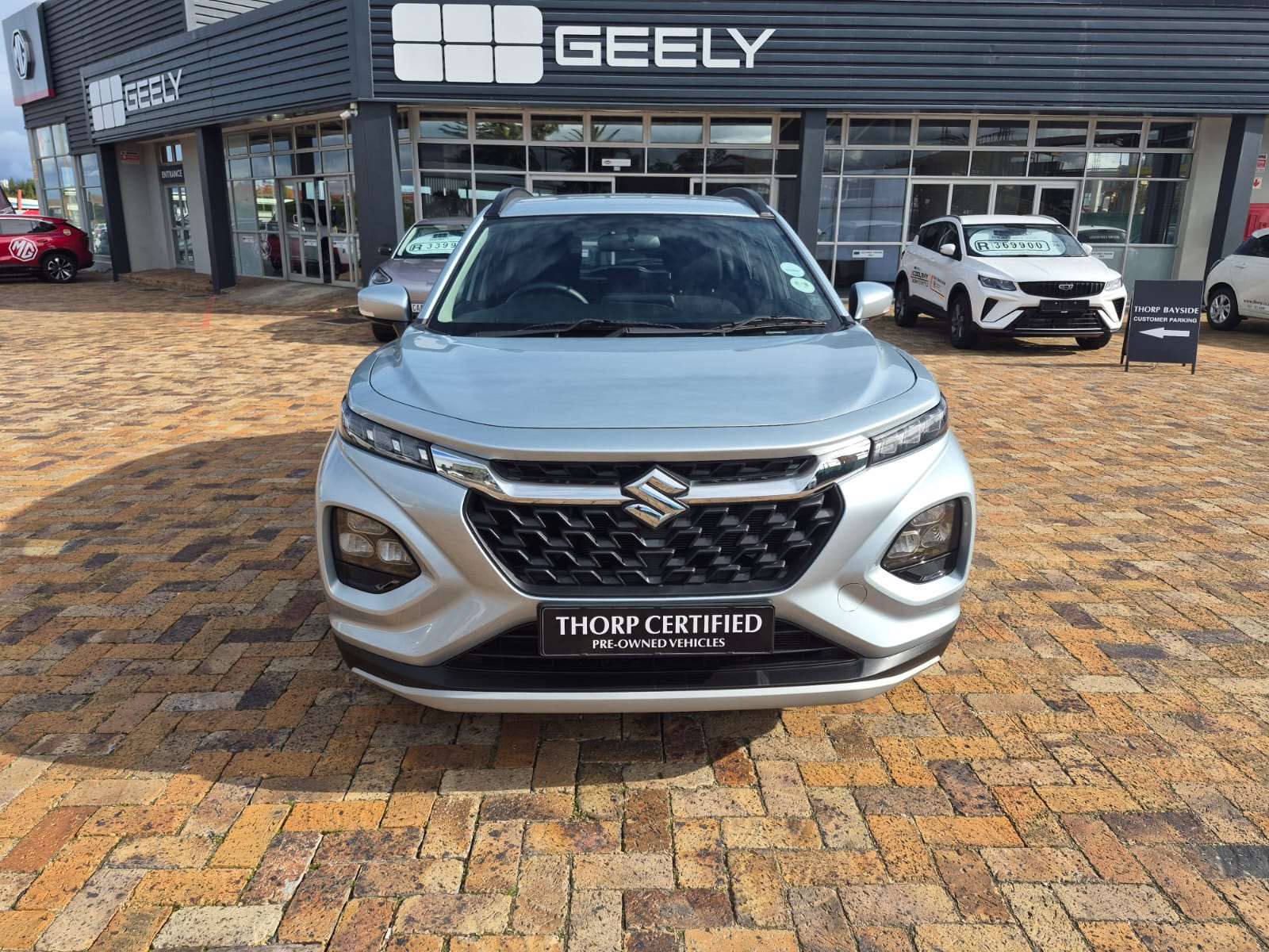 2025 Suzuki Fronx 1.5 GL A/T - Image 2