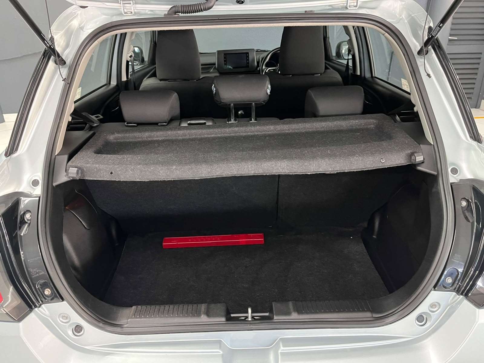 2025 Suzuki Swift 1.2 GL+ 5MT New - Image 9