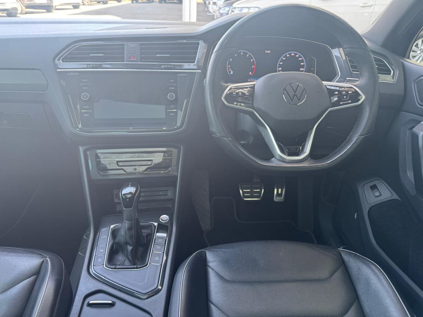 2022 VOLKSWAGEN TIGUAN 1.4TSI 110kW R-Line — photo 11
