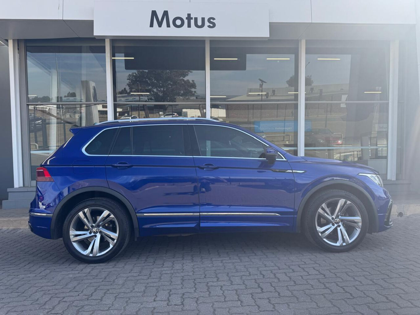 2022 VOLKSWAGEN TIGUAN 1.4TSI 110kW R-Line — photo 8