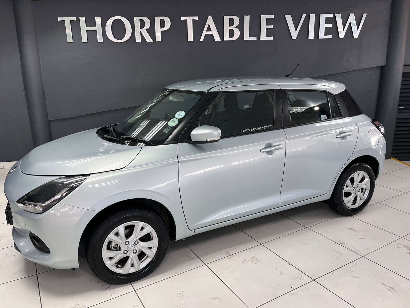 2025 Suzuki Swift 1.2 GL+ 5MT New - Image 5