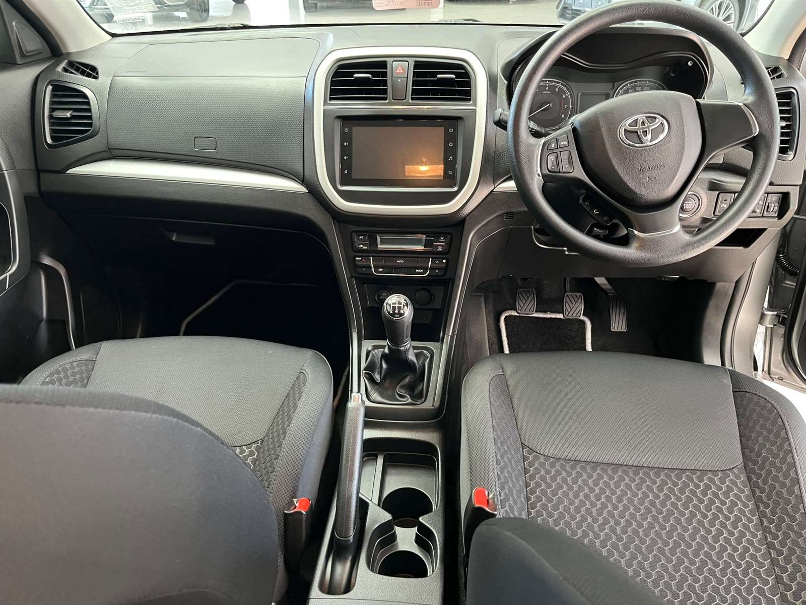 2022 Toyota URBAN CRUISER URBAN CRUISER 1.5 Xs - Image 16