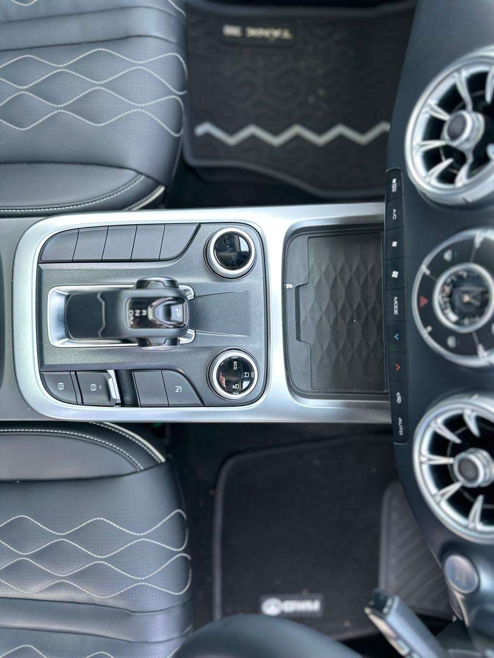 2026 GWM Tank 300 2.4TD Luxury 4x2 AT - Image 11