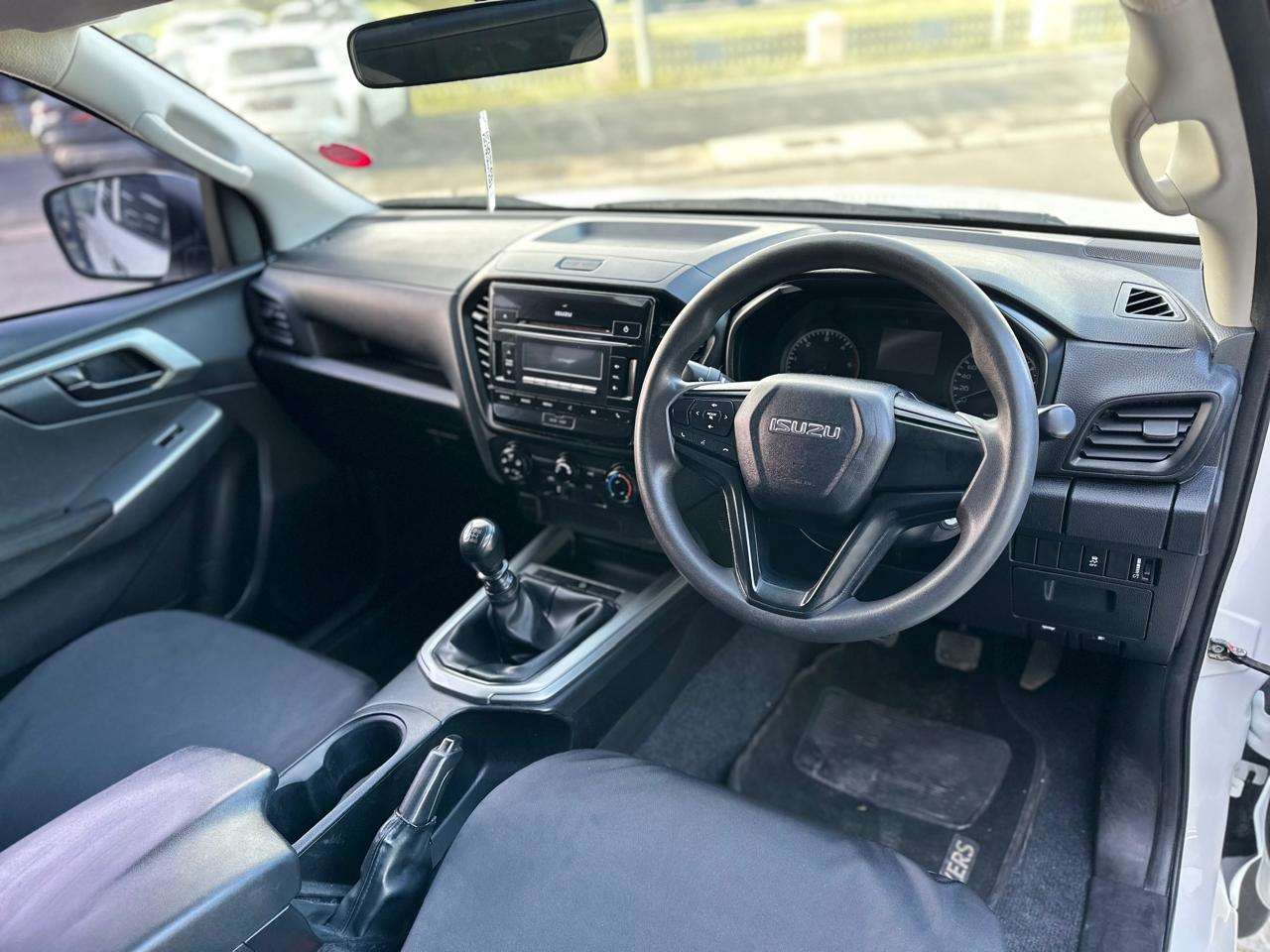 2022 Isuzu D-Max D-MAX 1.9 Ddi HR L E-CAB - Image 14