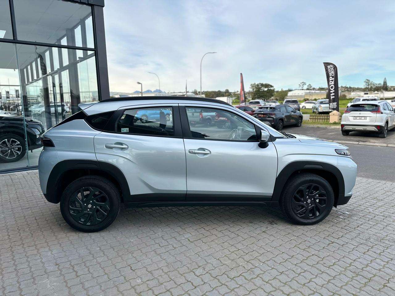 2025 Suzuki Fronx 1.5 GL 4AT - Image 9