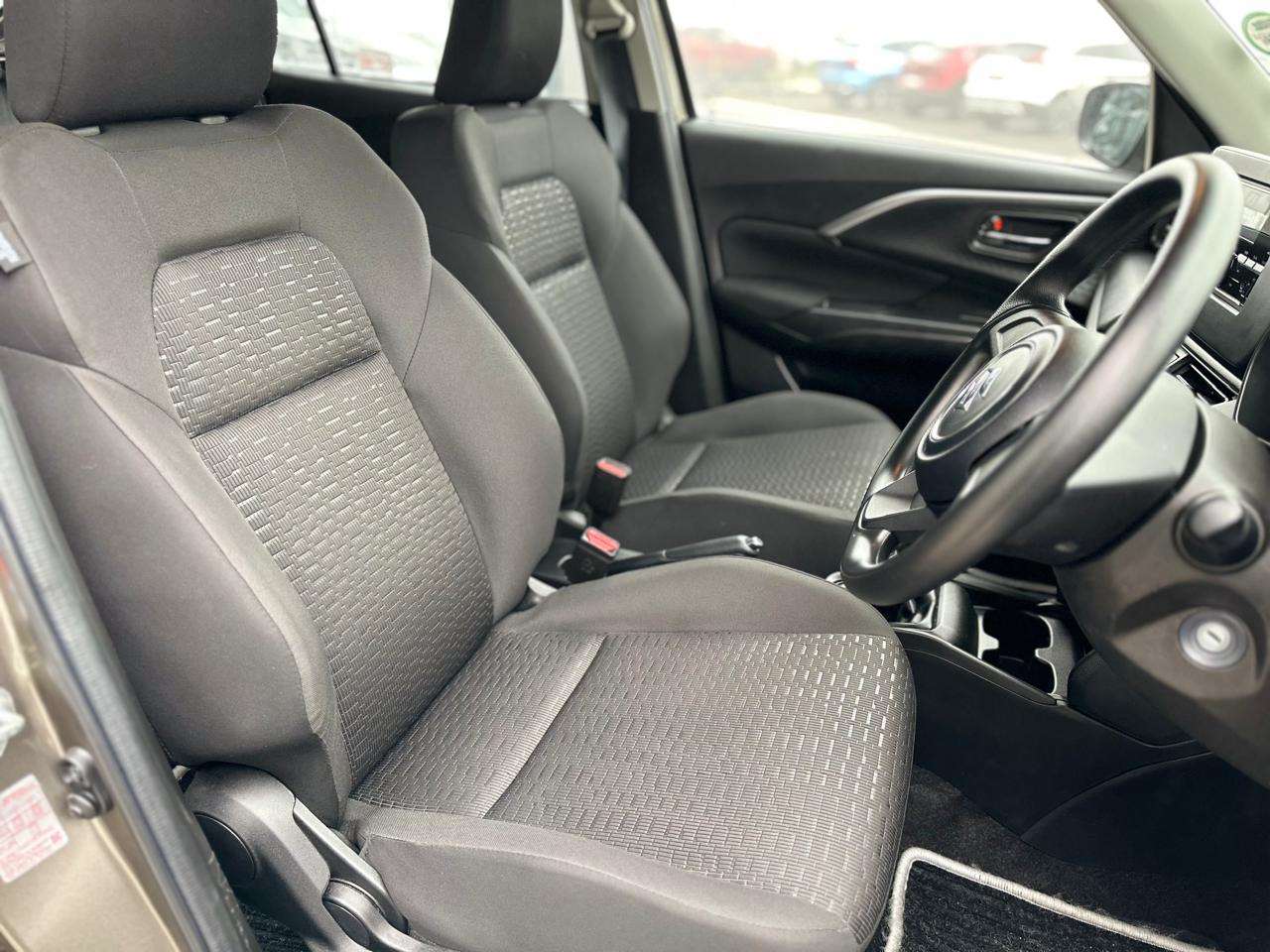 2025 Suzuki Swift 1.2 GL MT - Image 11