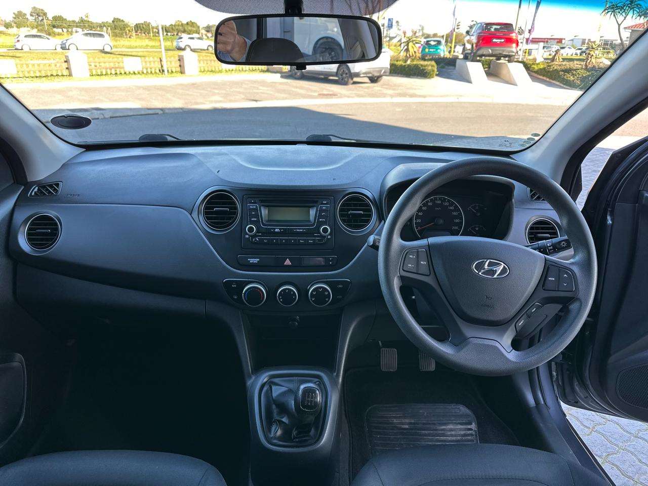 2014 Hyundai i10 Grand 1.25 Fluid - Image 11