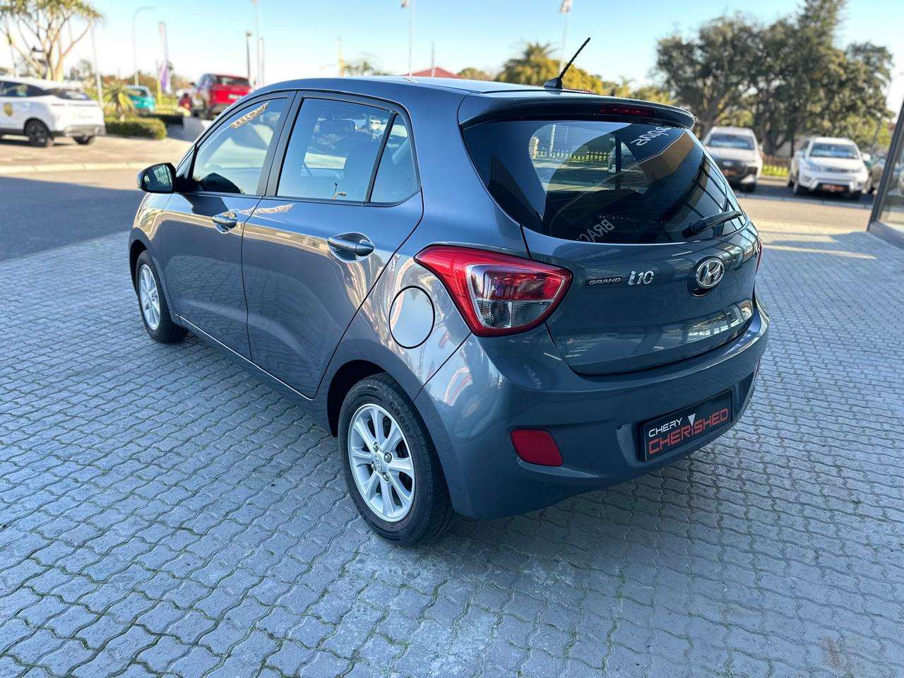 2014 Hyundai i10 Grand 1.25 Fluid - Image 4