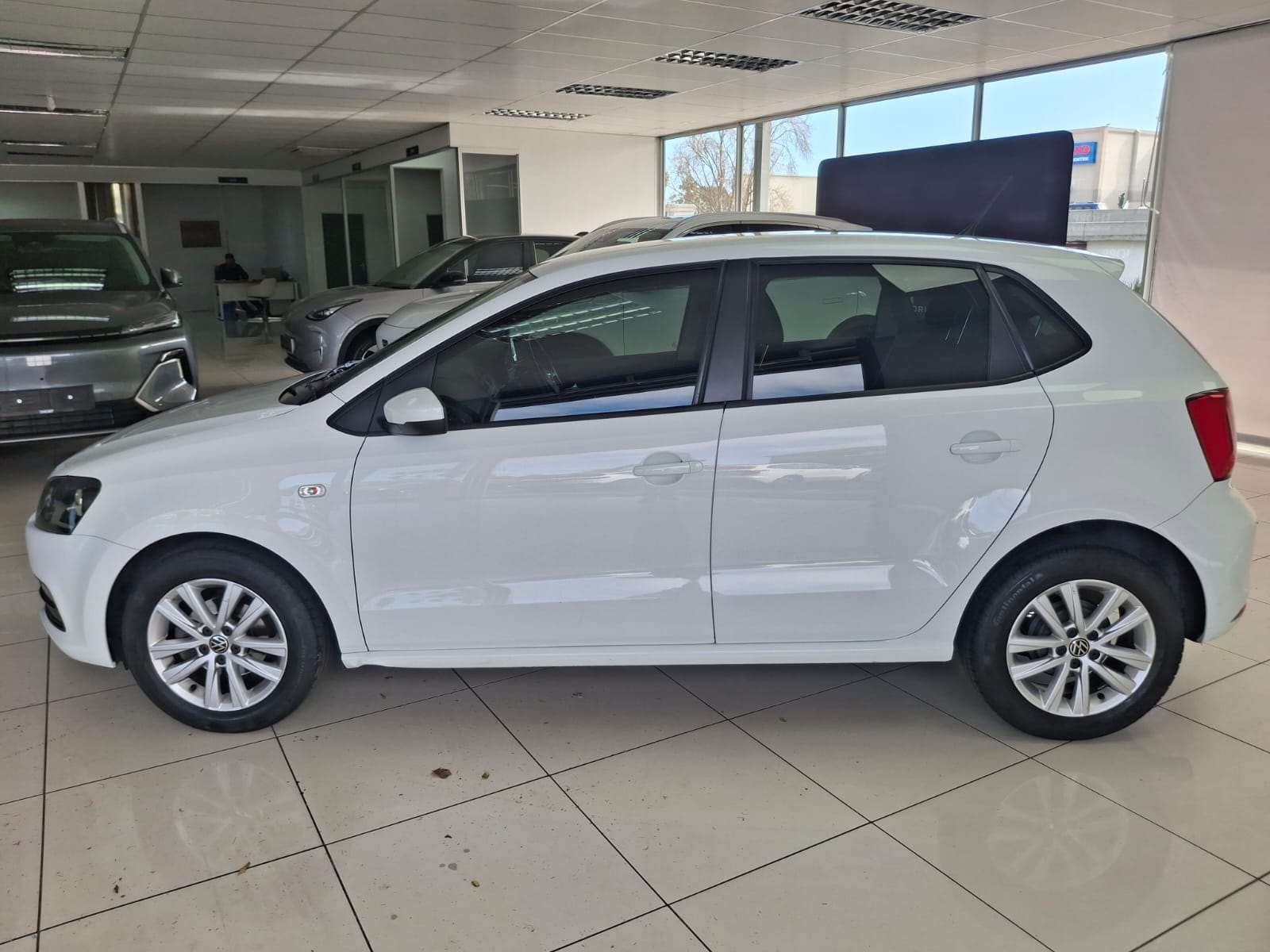 2024 Volkswagen POLO VIVO POLO VIVO 1.4 COMFORTLINE (5DR) - Image 4