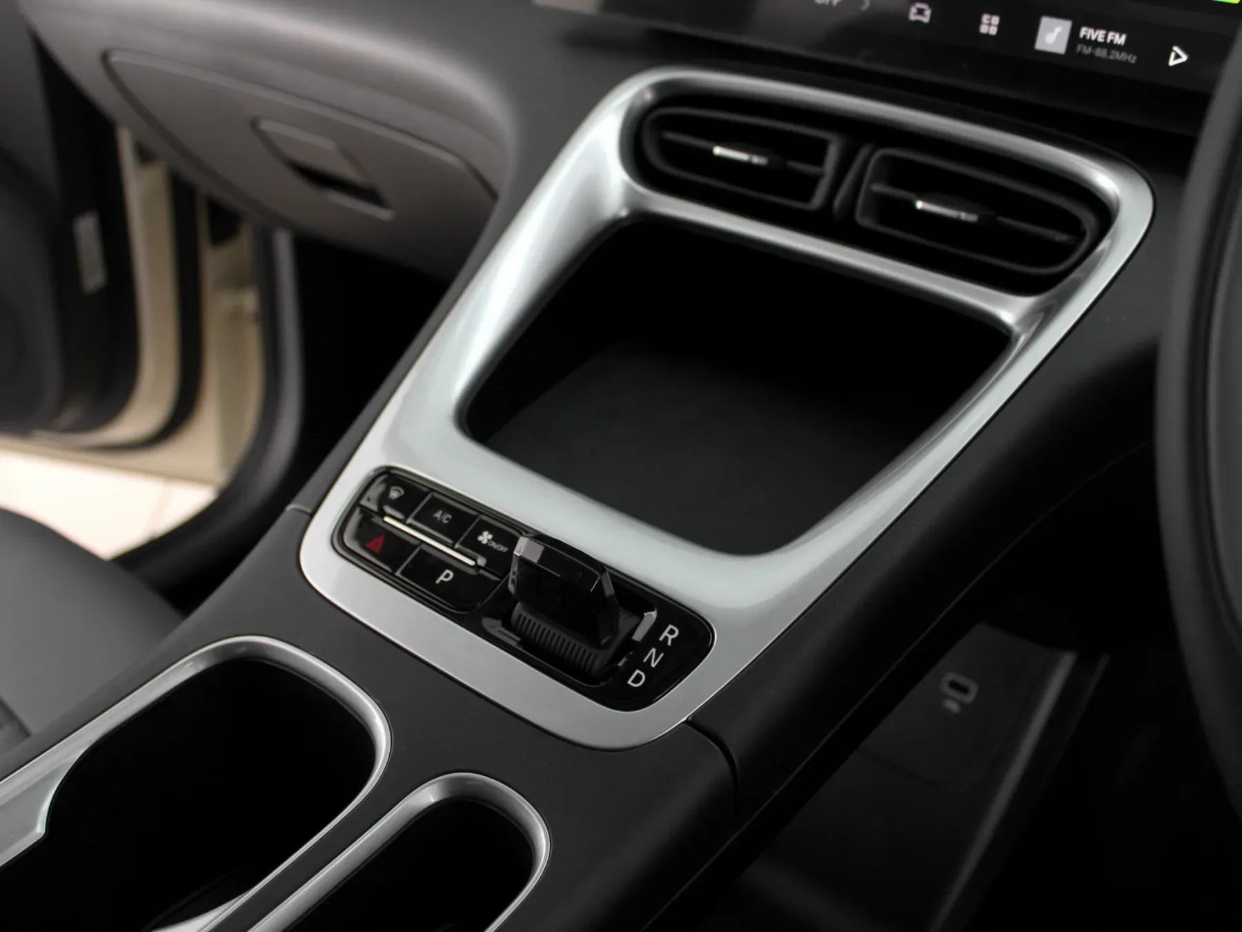2026 Geely E2 Aspire - Image 18