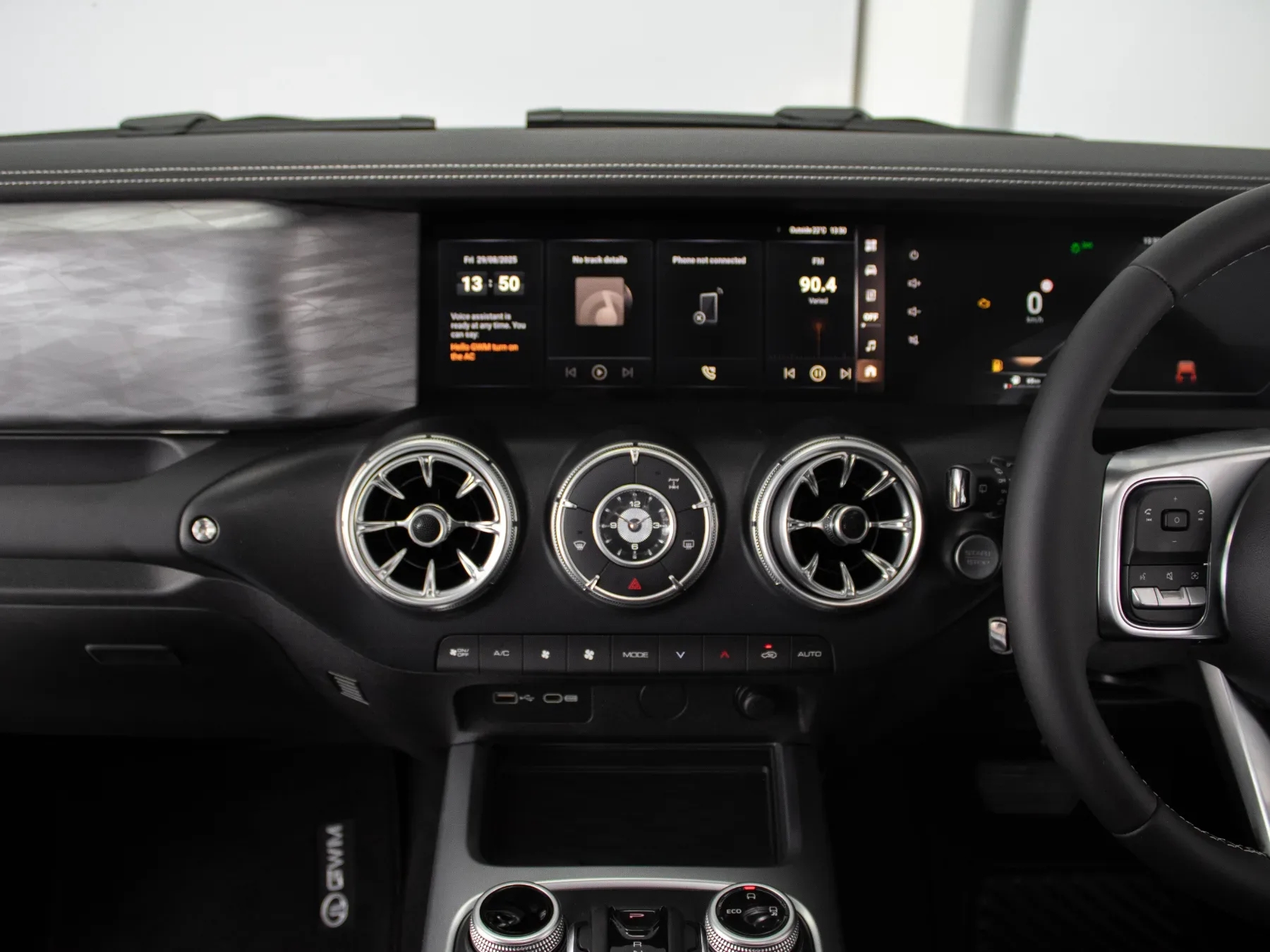2026 GWM Tank 300 2.4T Super Luxury 4x4 - Image 16
