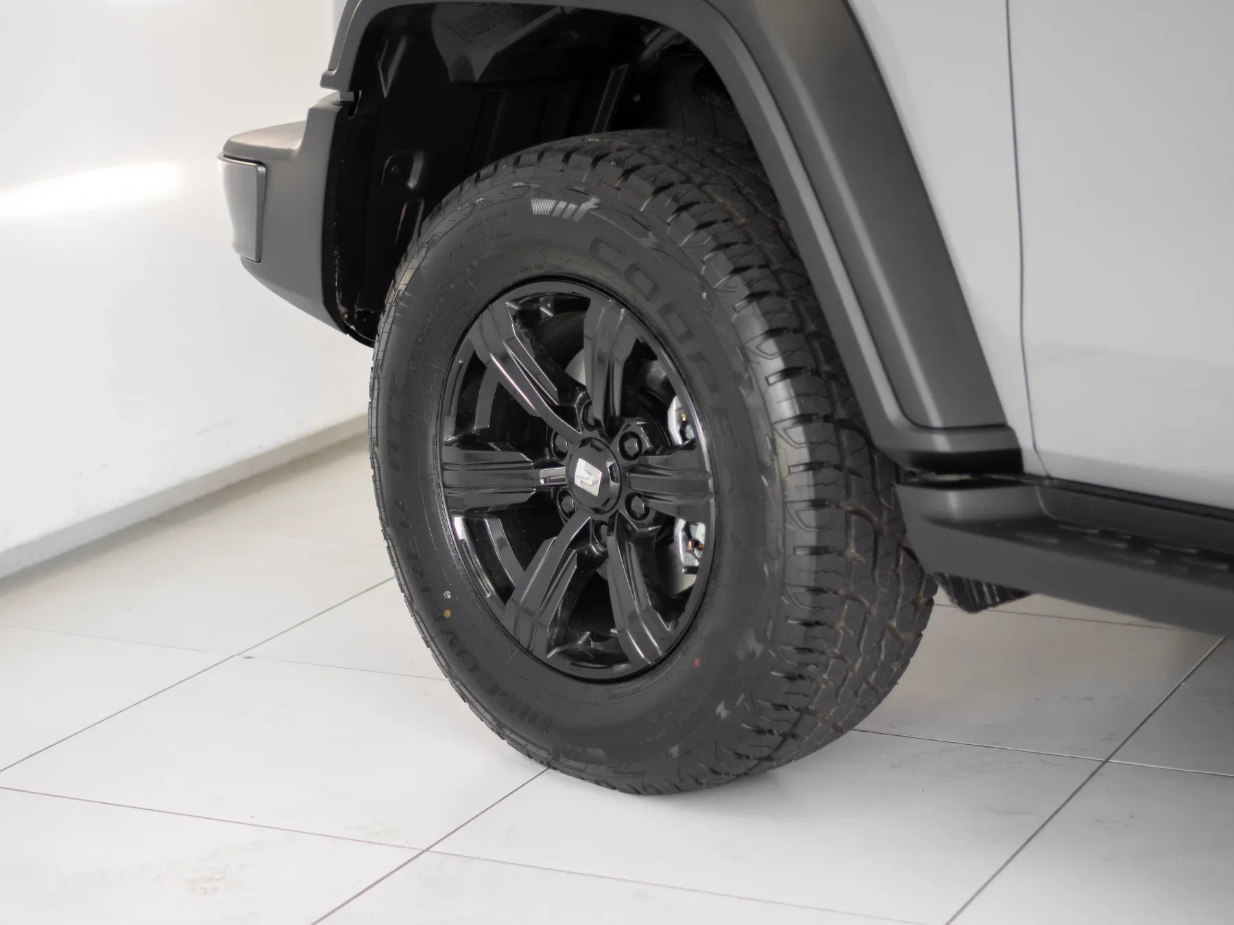 2026 GWM Tank 300 2.4T Super Luxury 4x4 - Image 9