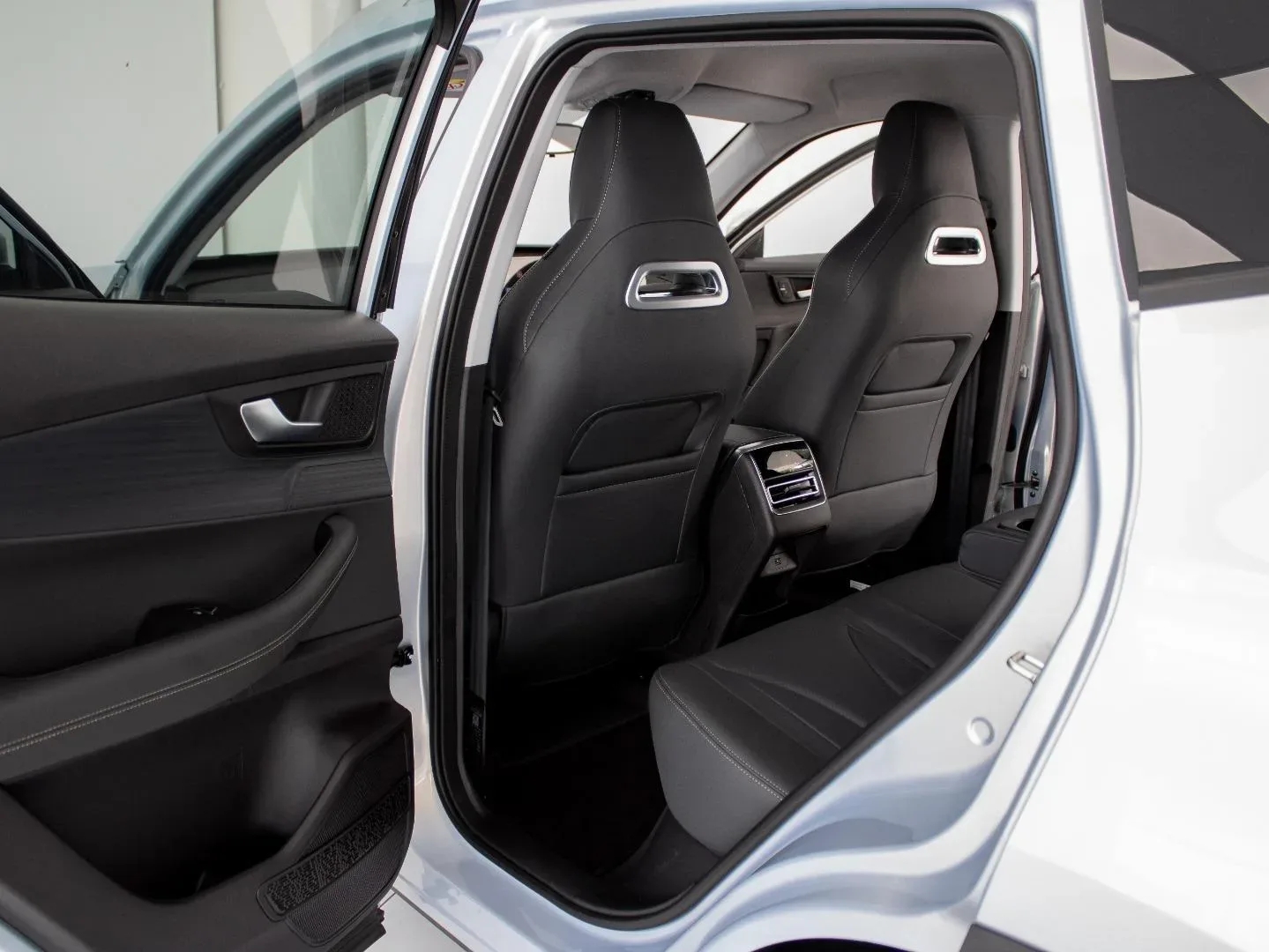 2026 Chery Tiggo Cross ME - Image 9