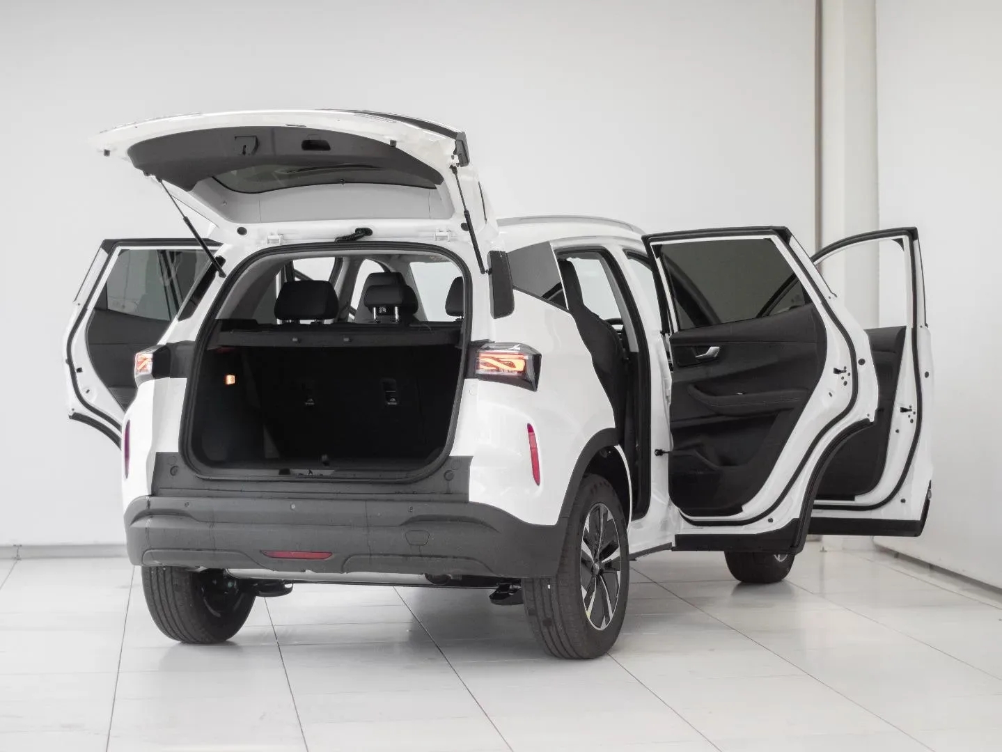2026 Chery Tiggo Cross Comfort HEV - Image 7
