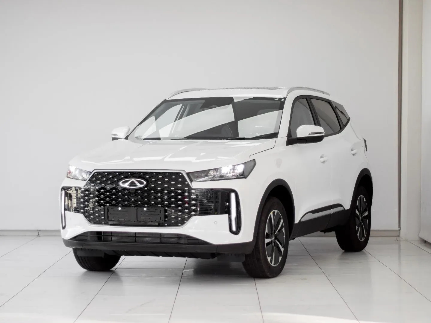 2026 Chery Tiggo Cross Comfort HEV - Image 1