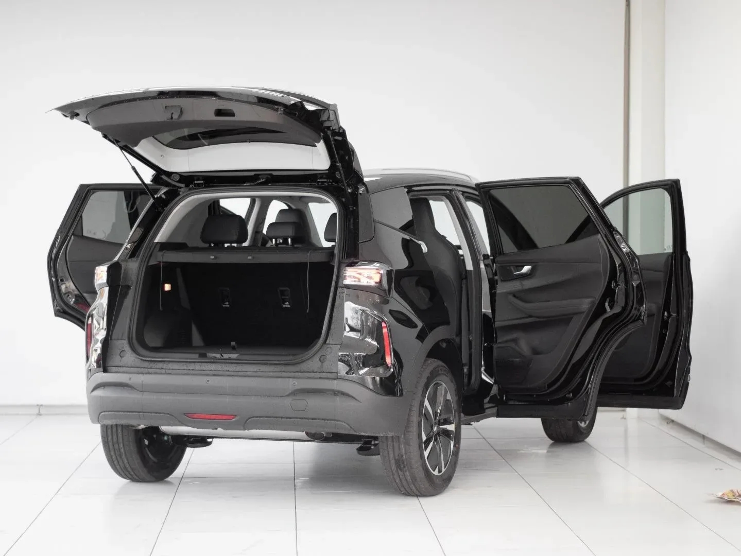 2026 Chery Tiggo Cross Comfort HEV - Image 10