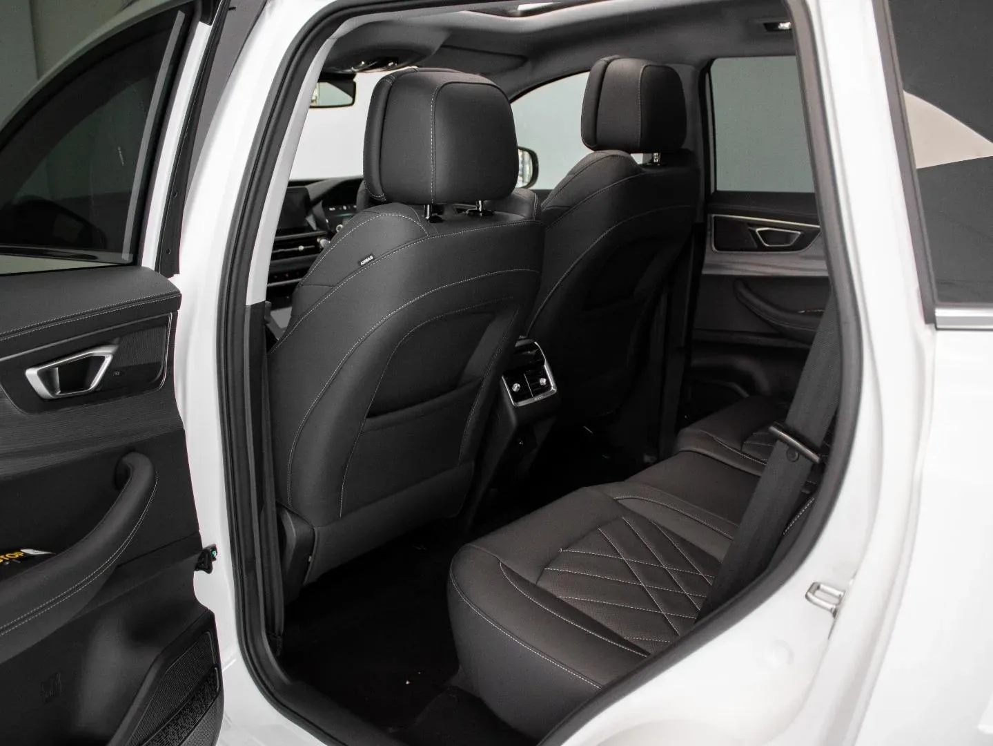 2026 Chery Tiggo 8 Pro Executive + - Image 13