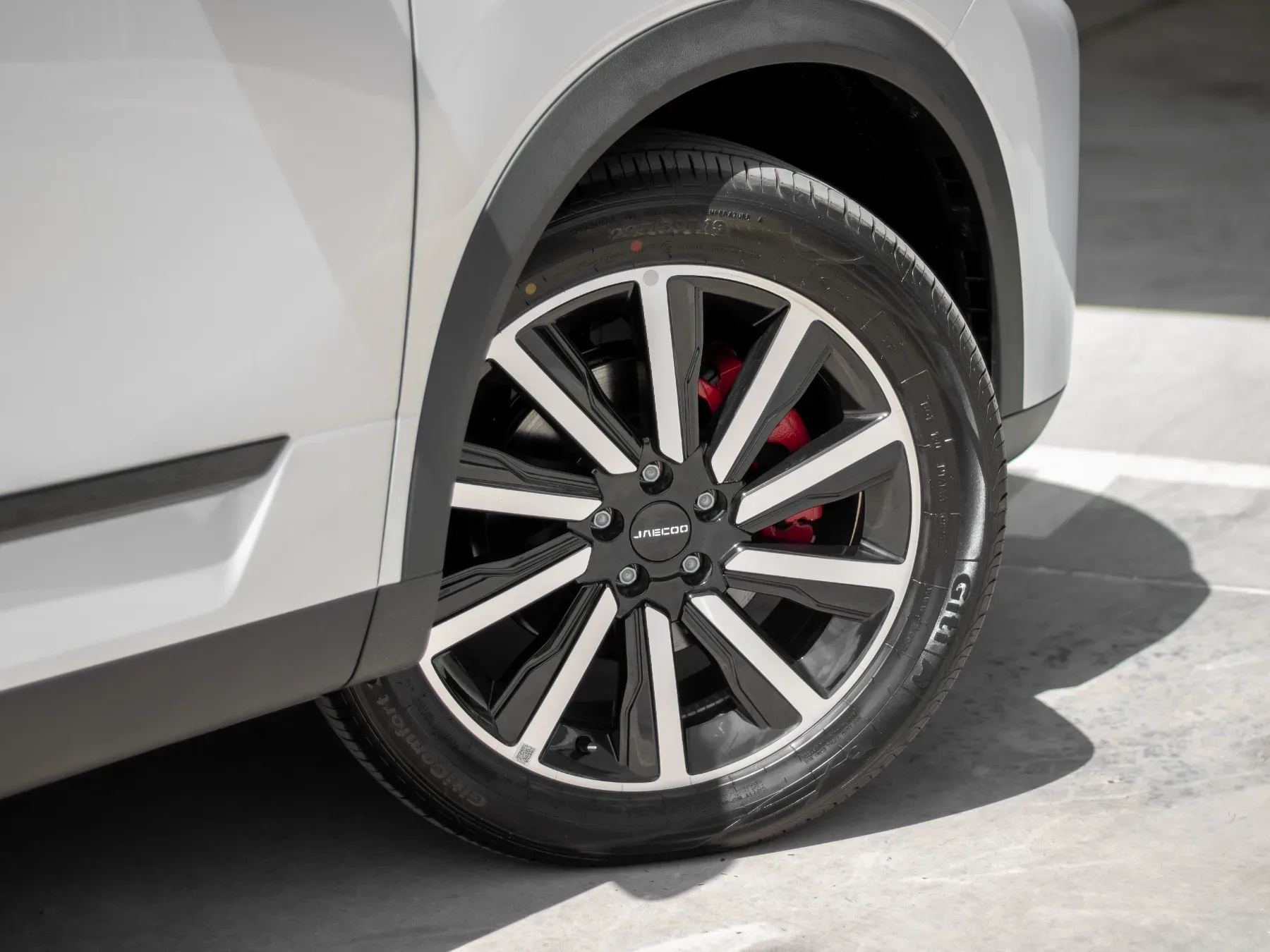 2026 JAECOO J7 Inferno AWD - Image 8