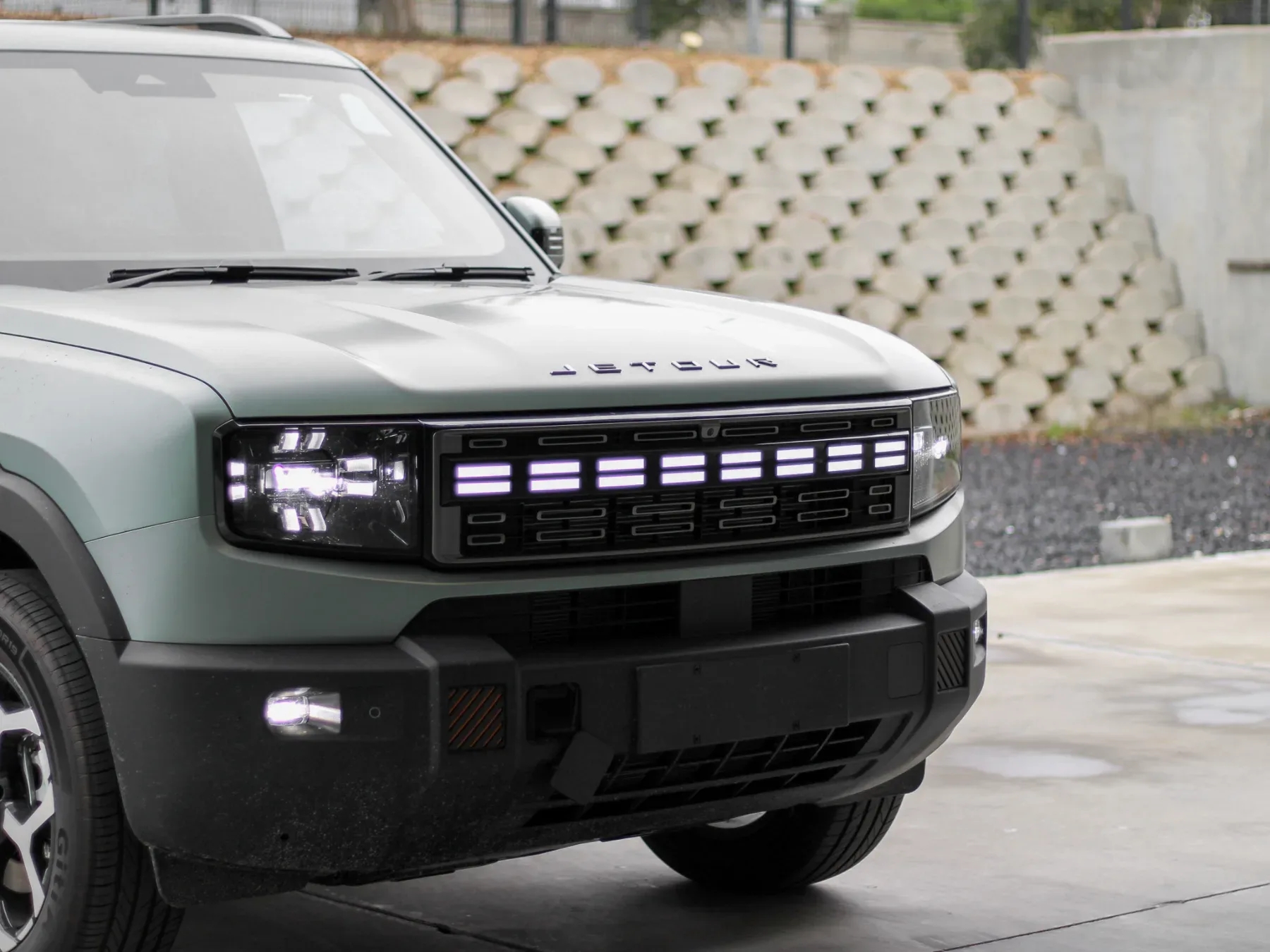 2026 Jetour T1 i-DM - Image 4