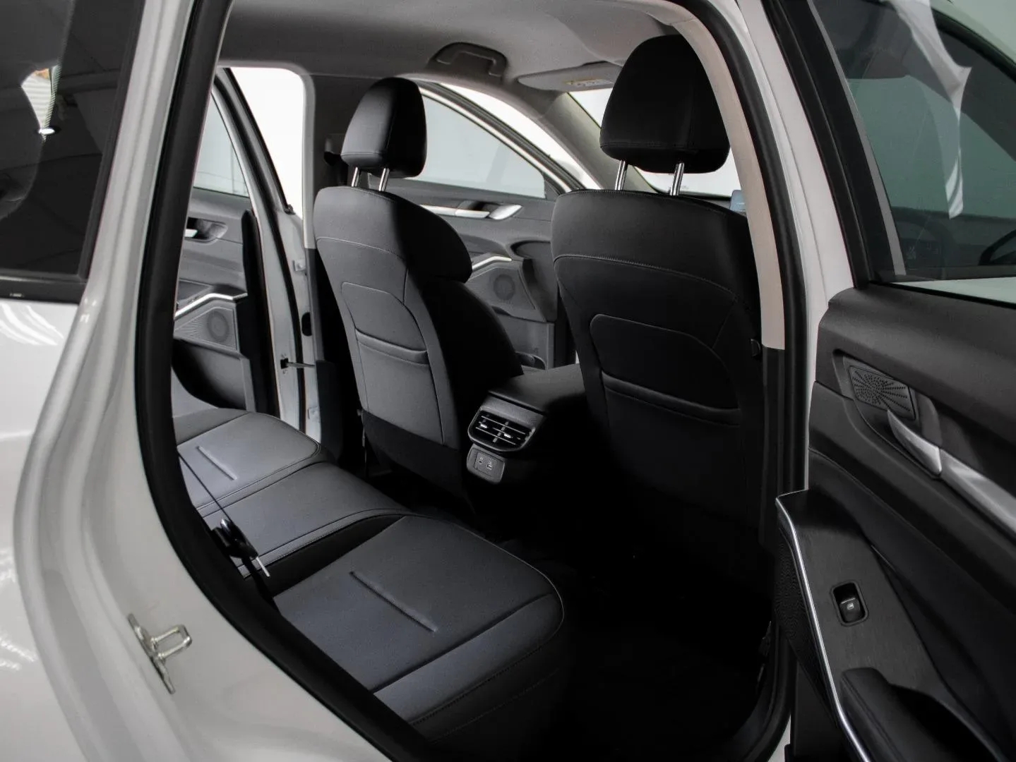 2026 Haval H6 Super Luxury - Image 10