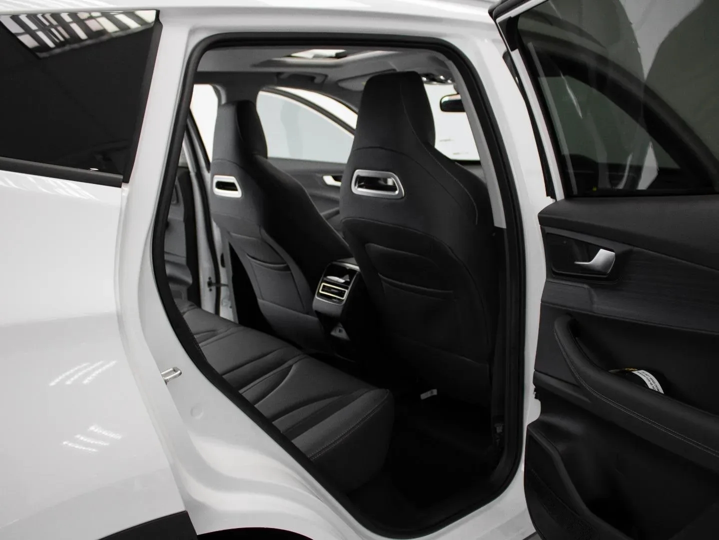2026 Chery Tiggo Cross Comfort - Image 15