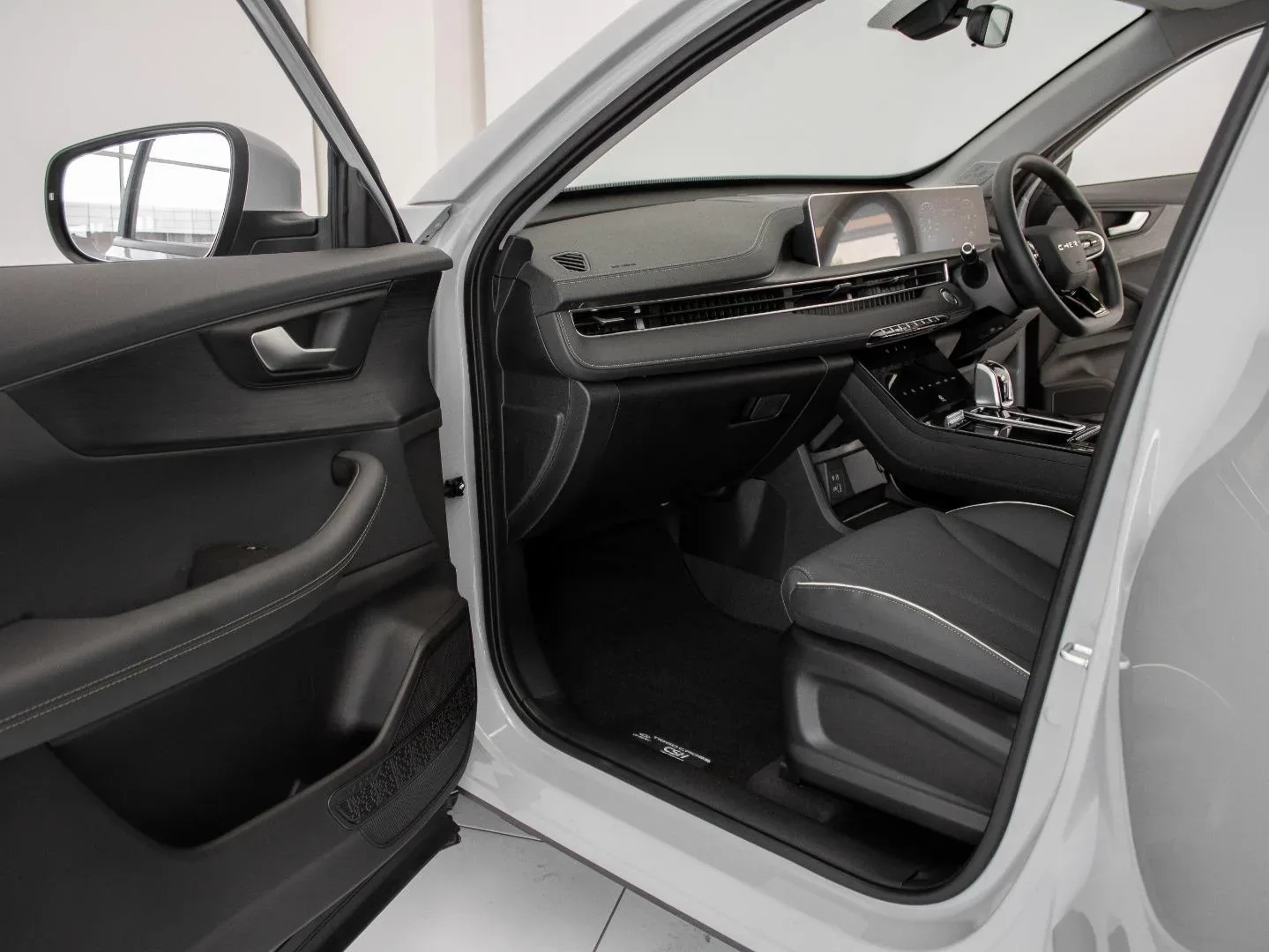 2026 Chery Tiggo Cross Elite HEV - Image 17
